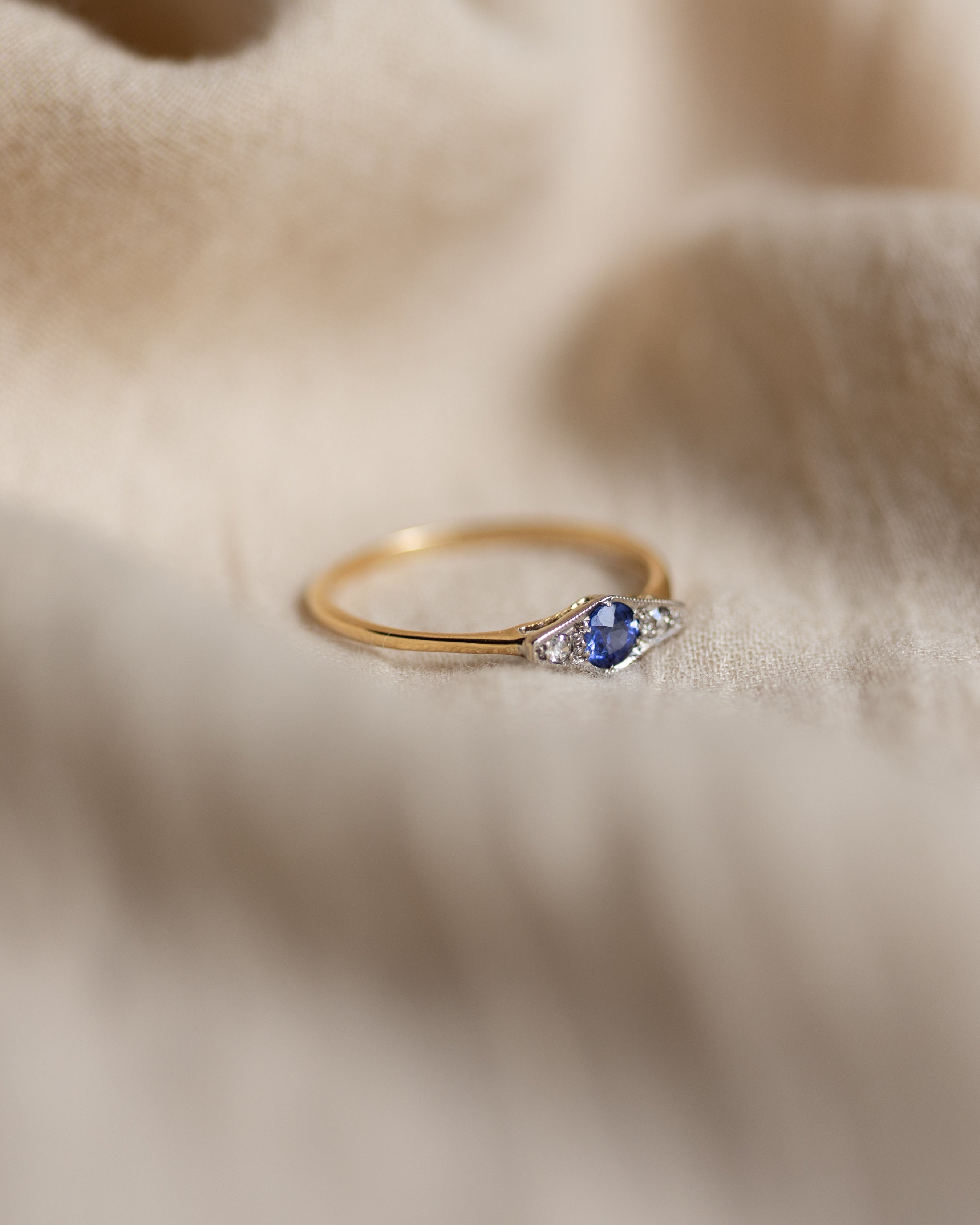 Sylvette Antique Art Deco 18ct Gold Sapphire & Diamond Ring