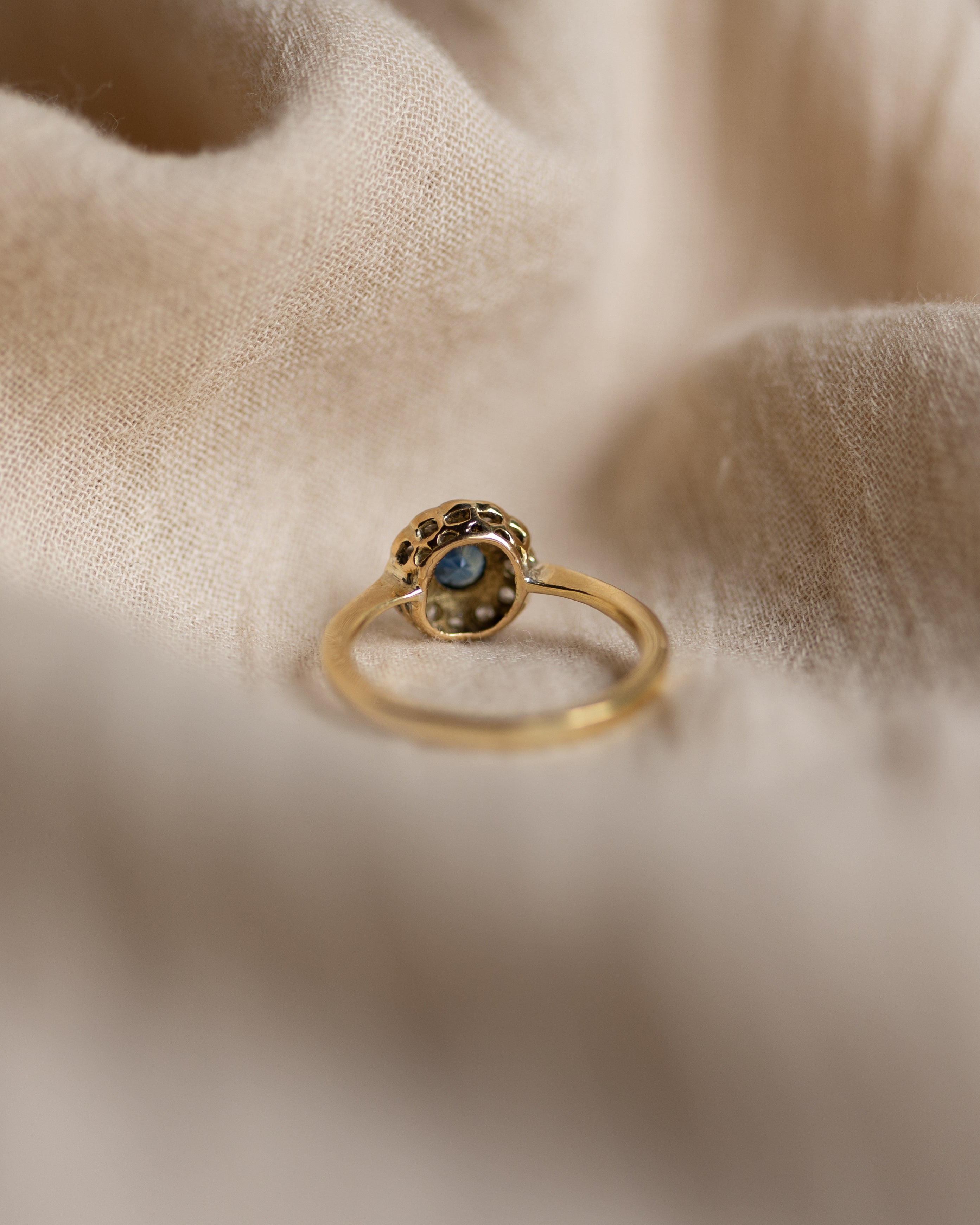 Olive Antique Art Deco 18ct Gold Sapphire & Diamond Cluster Ring