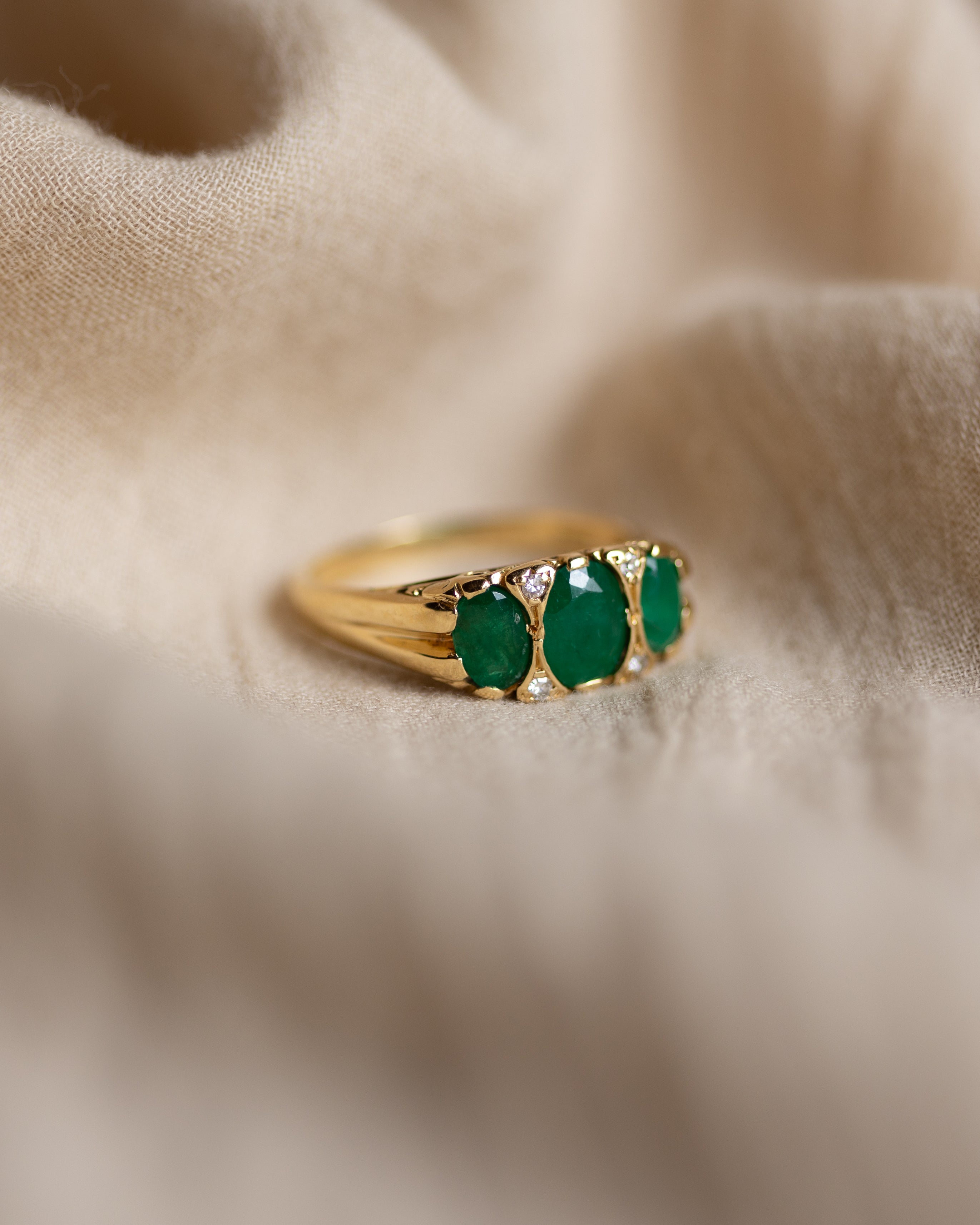 Constance 1976 Vintage 18ct Gold Emerald & Diamond Ring