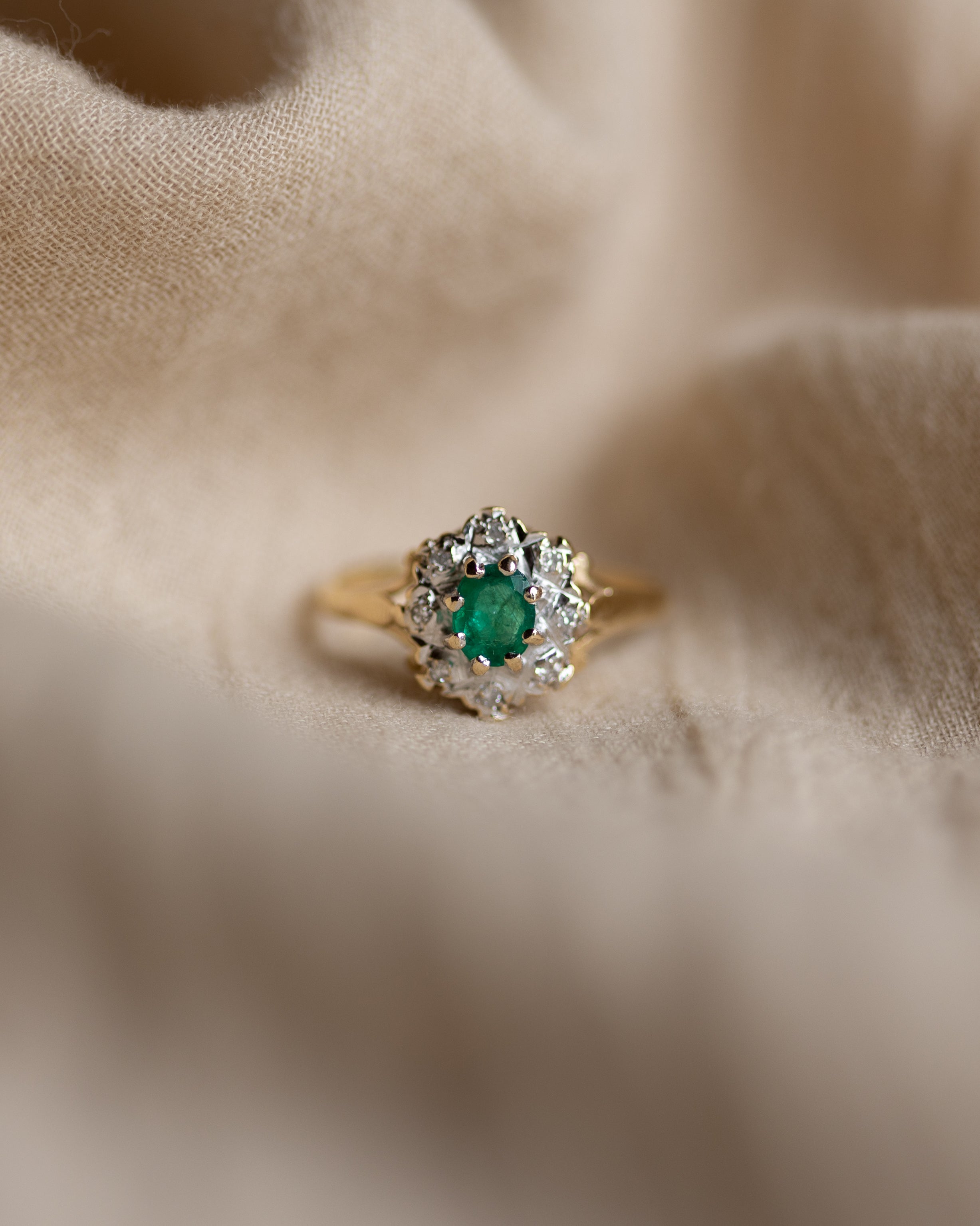 Ivy 1988 Vintage 9ct Gold Emerald & Diamond Cluster Ring