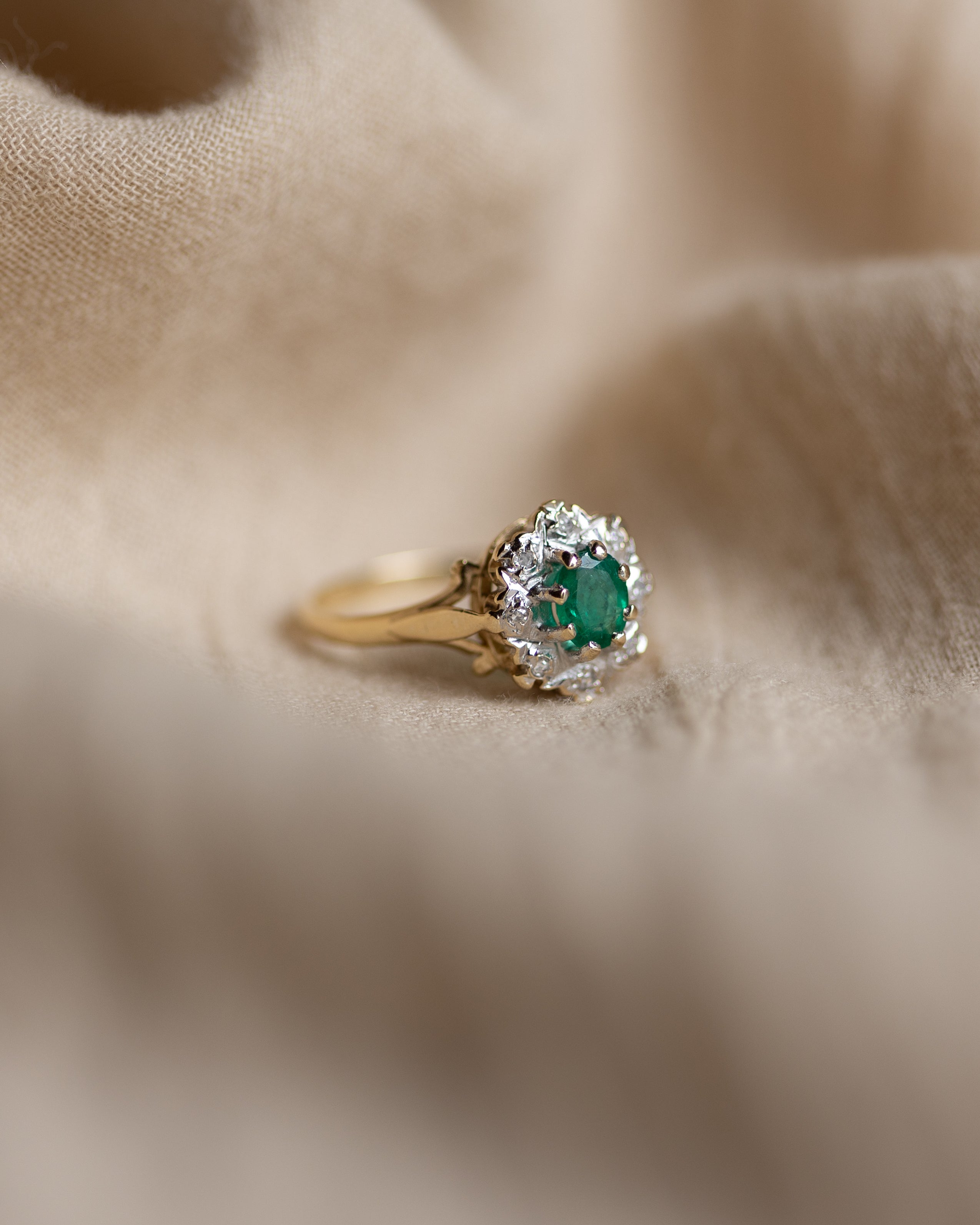 Ivy 1988 Vintage 9ct Gold Emerald & Diamond Cluster Ring