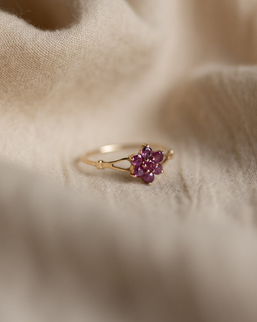 Dorothy 1988 Vintage 9ct Gold Ruby Cluster Ring