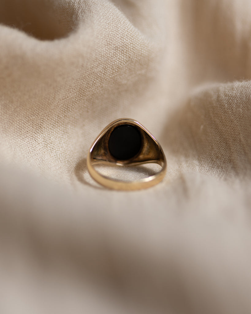 Manon 1968 Vintage 9ct Gold Black Onyx Signet Ring