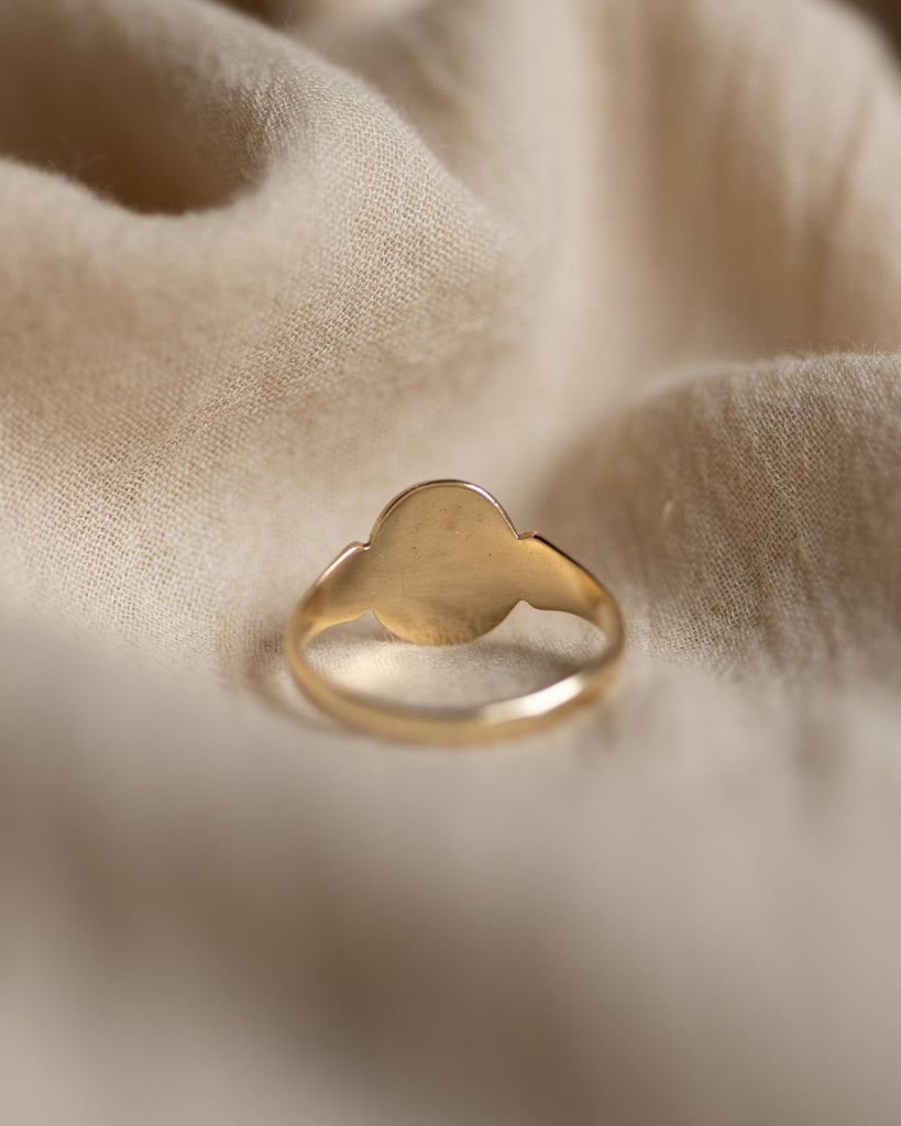 Vera 1936 Vintage 9ct Gold Oval Floral Signet Ring