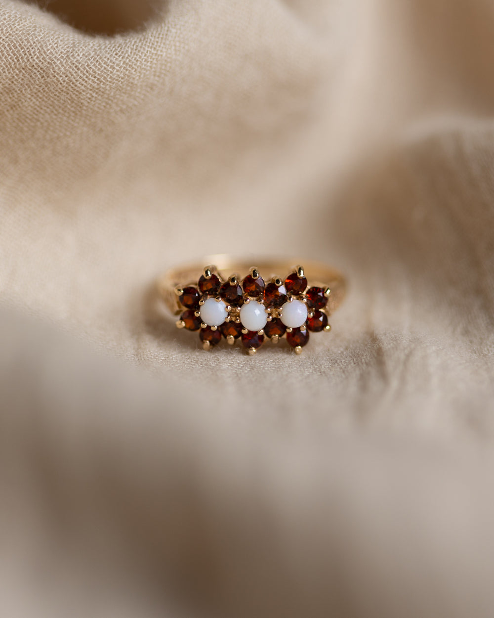 Beatrice 1979 Vintage 9ct Gold Opal & Garnet Cluster Ring