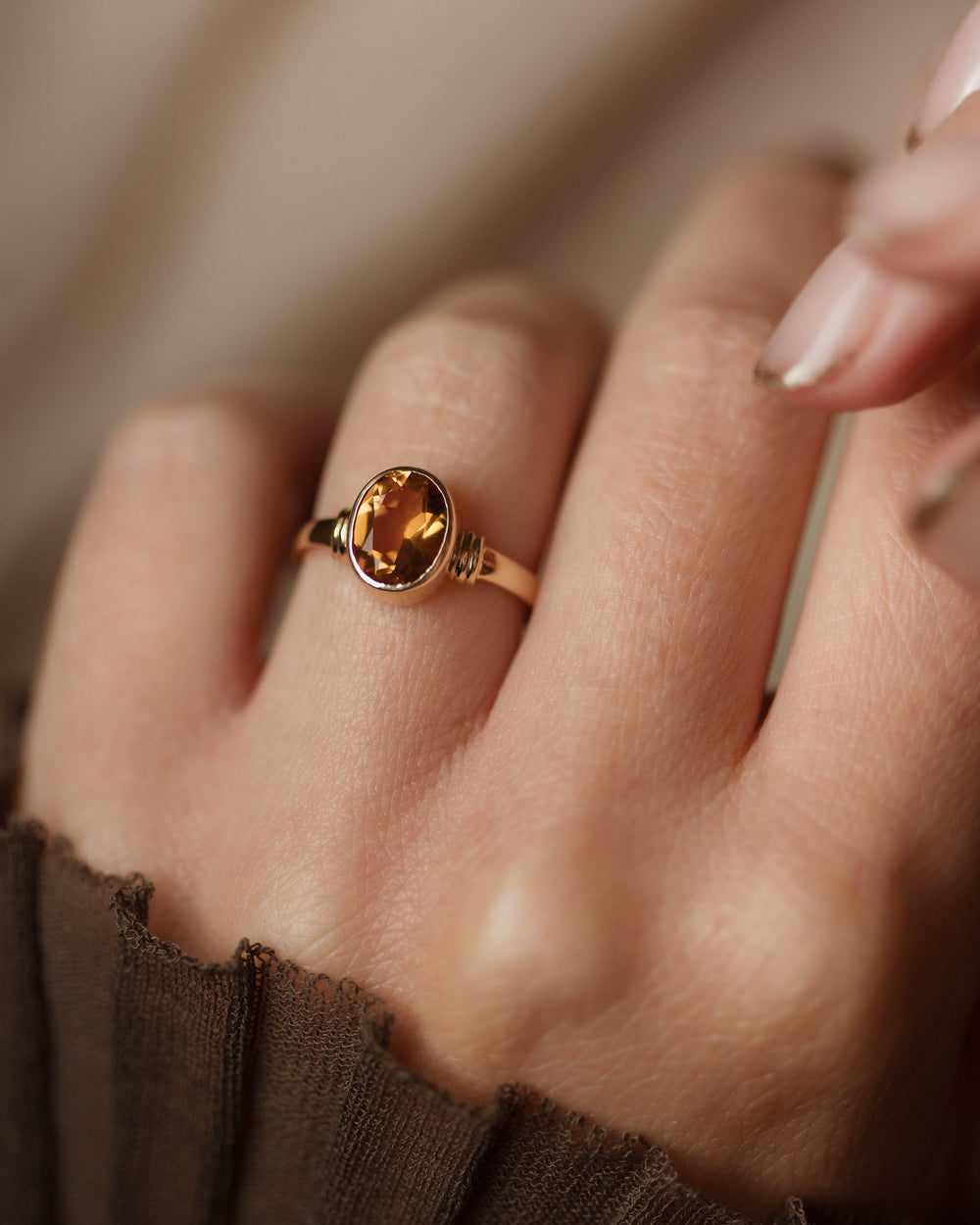 Elma Vintage 9ct Gold Citrine Single Stone Ring