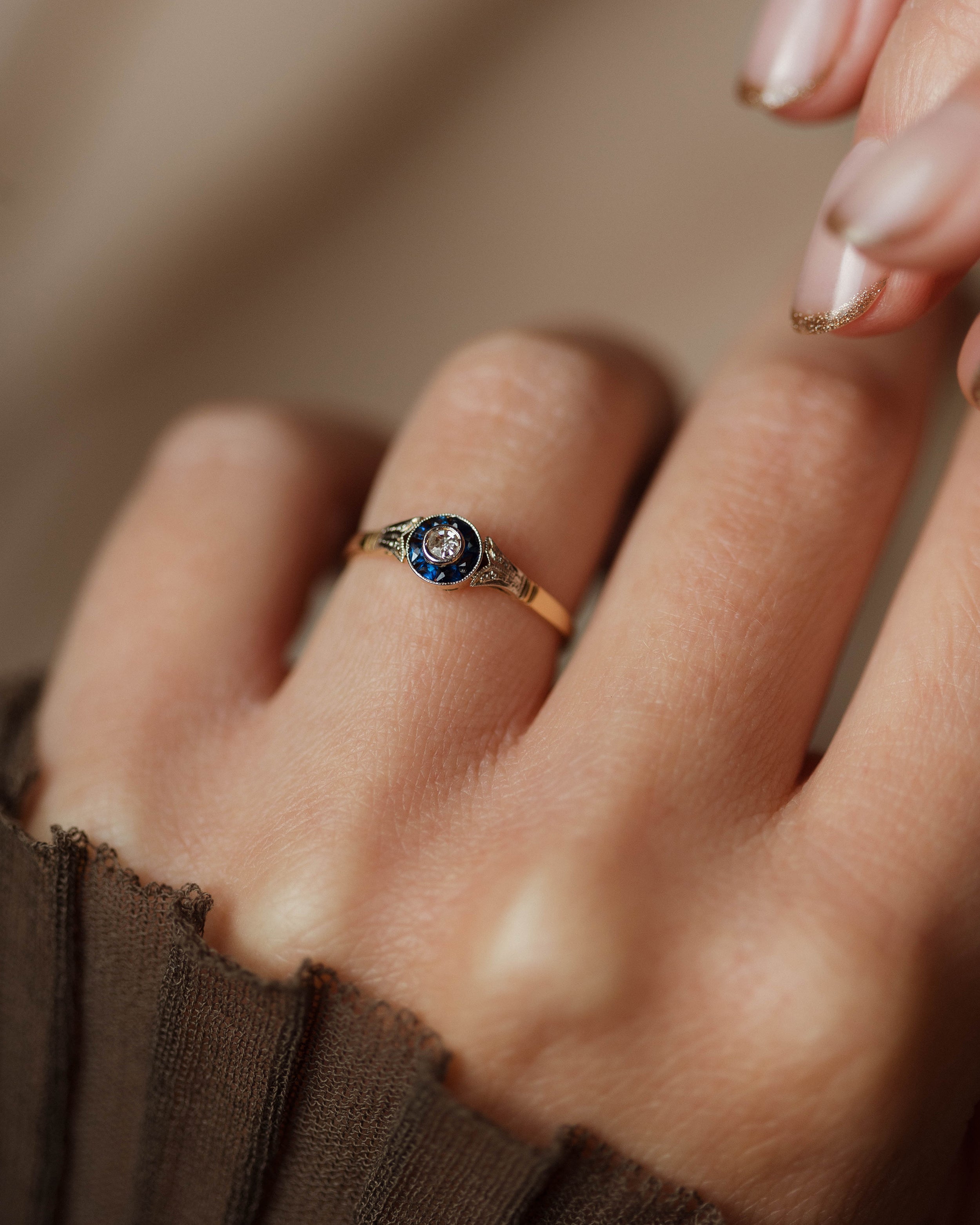 Image of Thérèse Antique Art Deco 18ct Gold Sapphire & Diamond Target Ring