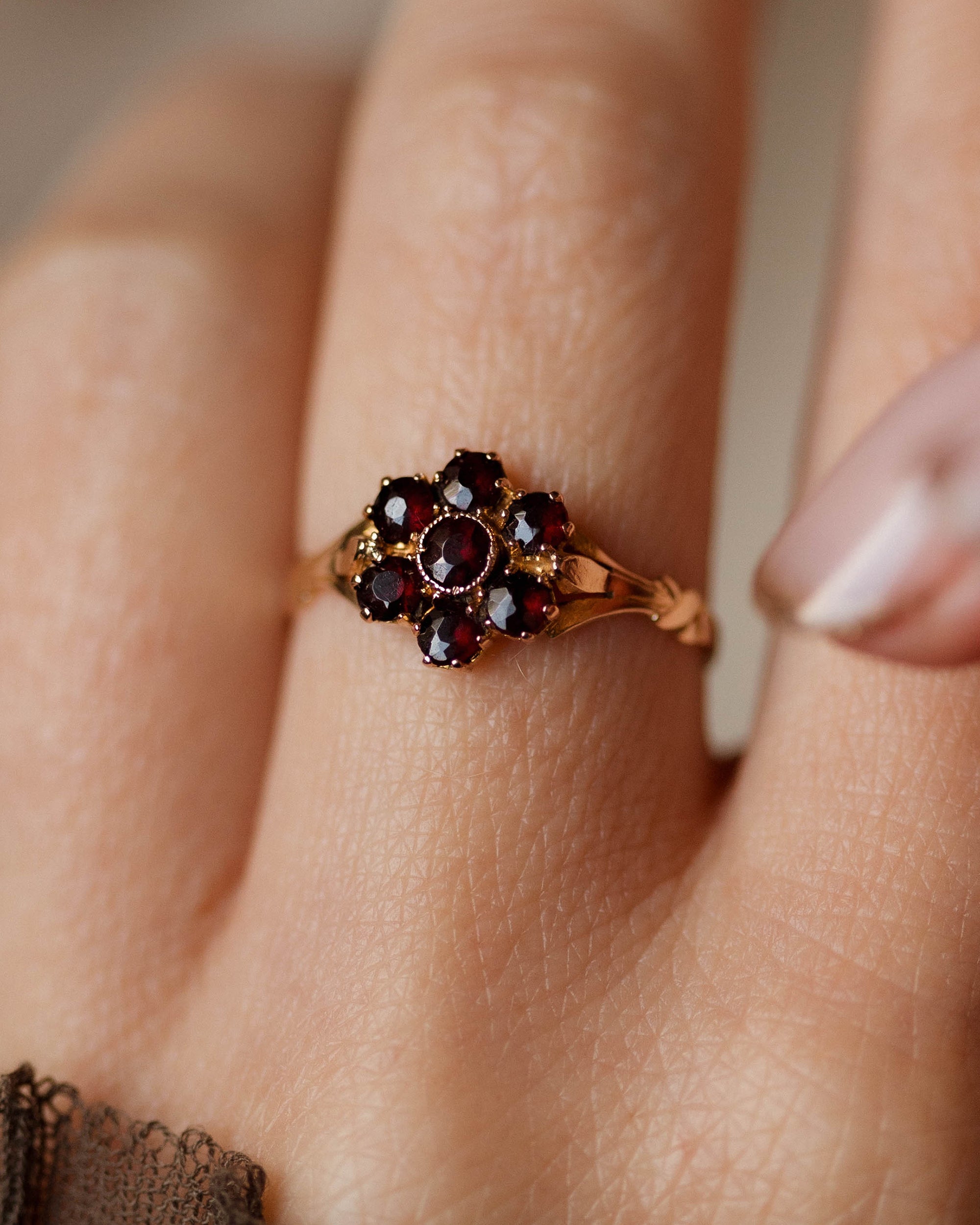 Paulette Antique 9ct Gold Garnet Daisy Cluster Ring