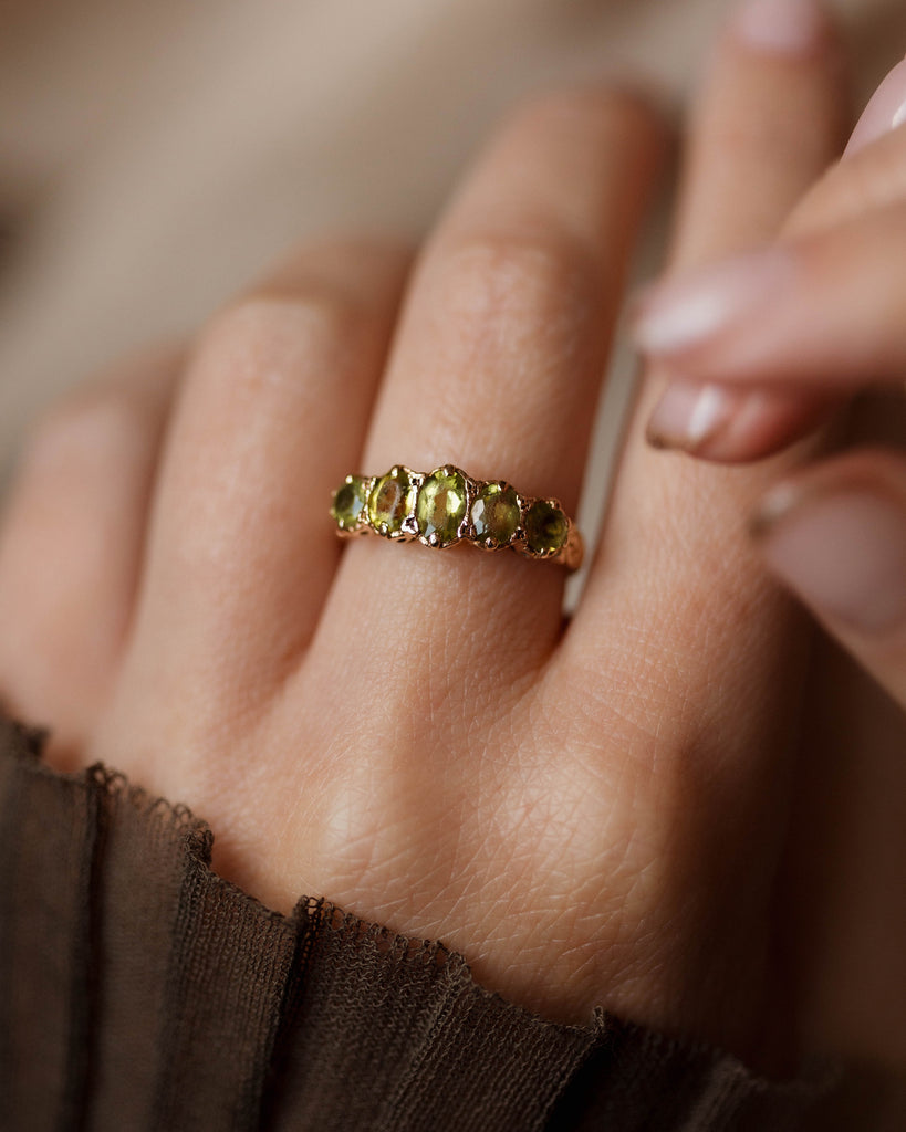Angèle 1970 Vintage 9ct Gold Peridot Five Stone Ring