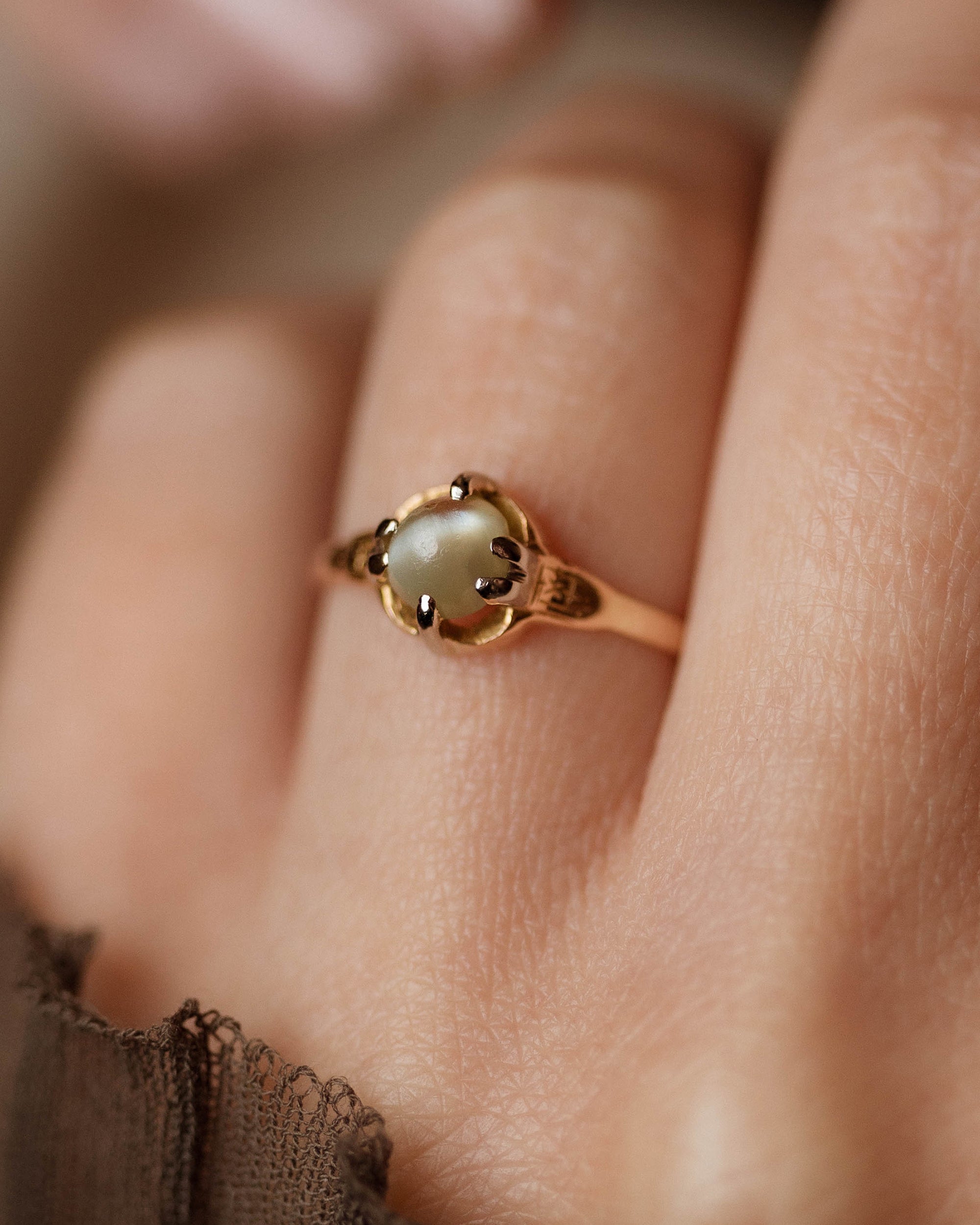 Louisa Antique 15ct Gold Catseye Chrysoberyl Single Stone Ring