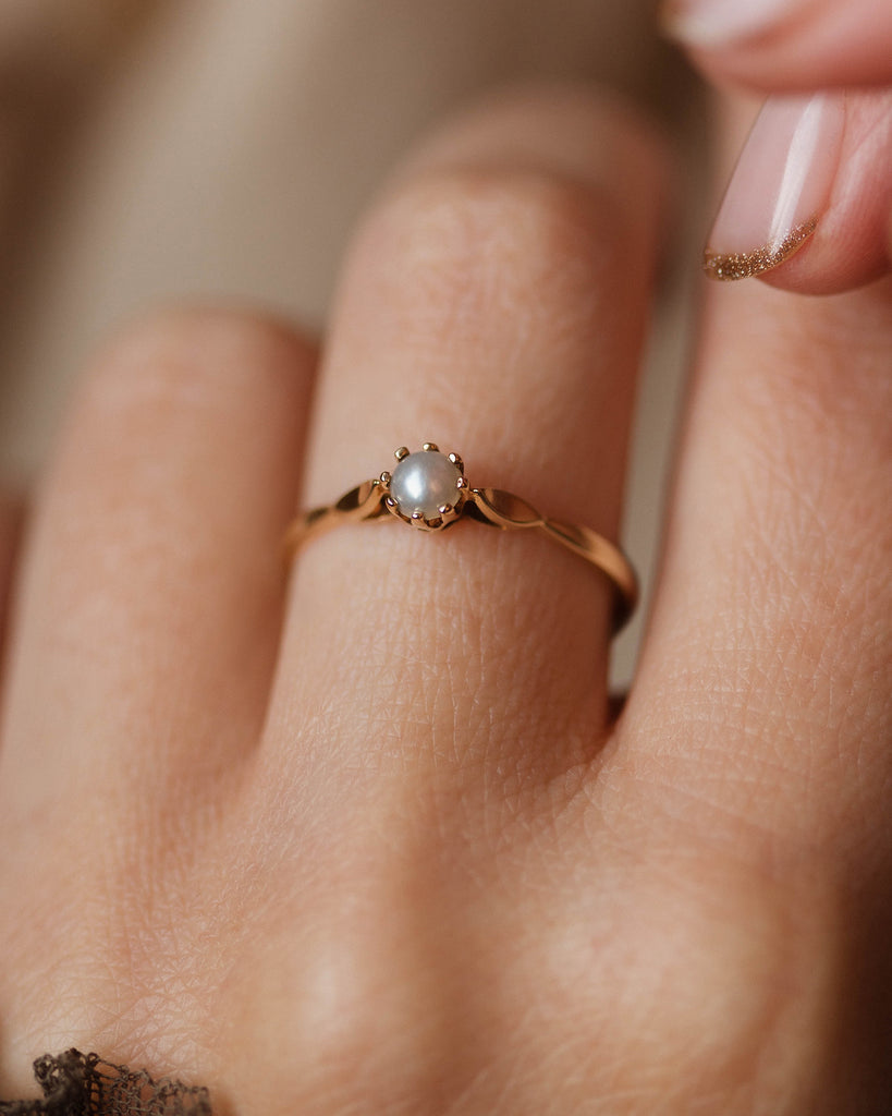 Lavinia 1986 Vintage 9ct Gold Pearl Single Stone Ring
