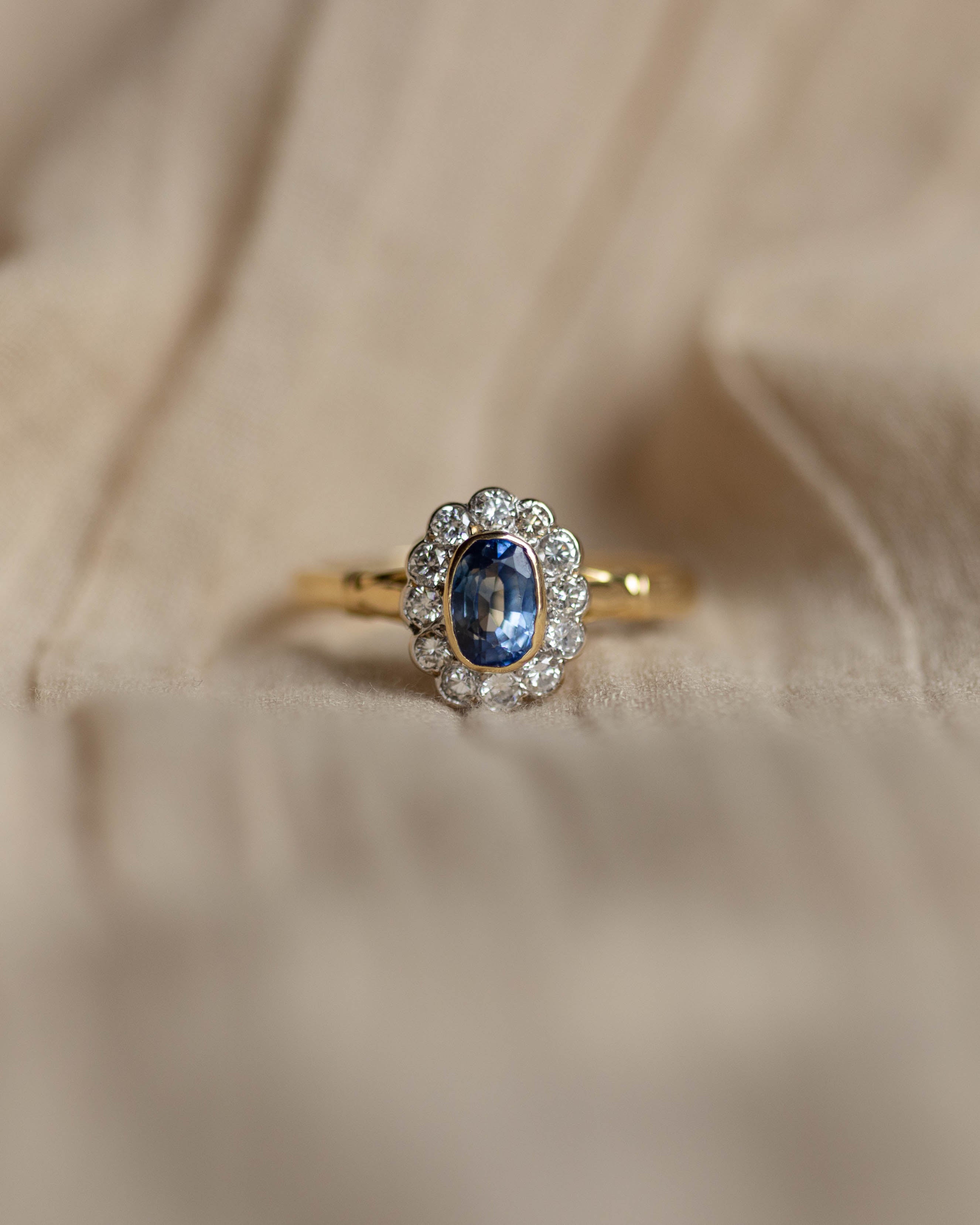 Edie Vintage 18ct Gold Sapphire & Diamond Cluster Ring