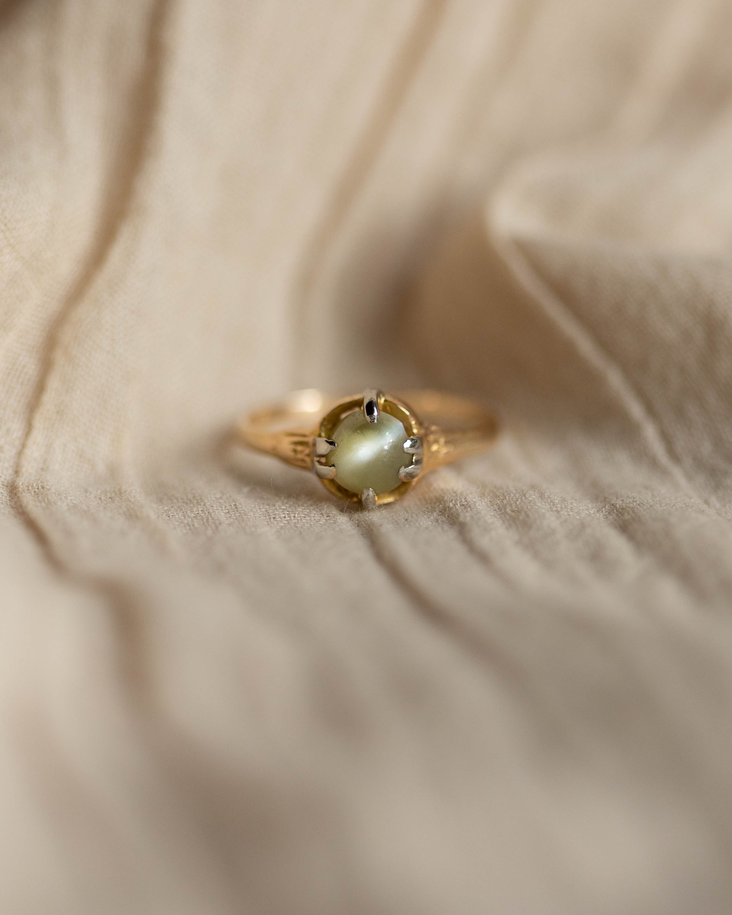 Louisa Antique 15ct Gold Catseye Chrysoberyl Single Stone Ring