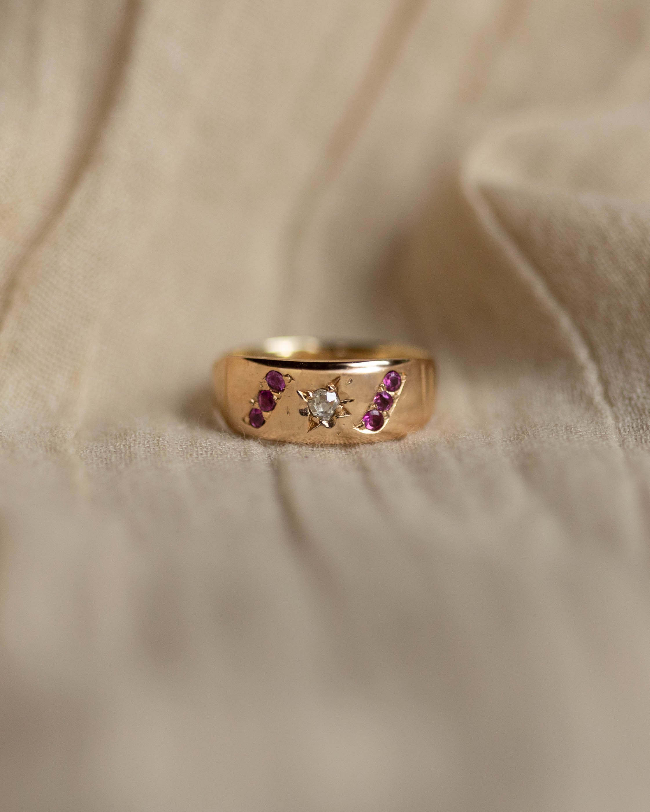 Hildegard Antique 9ct Gold Star Set Diamond & Ruby Band Ring