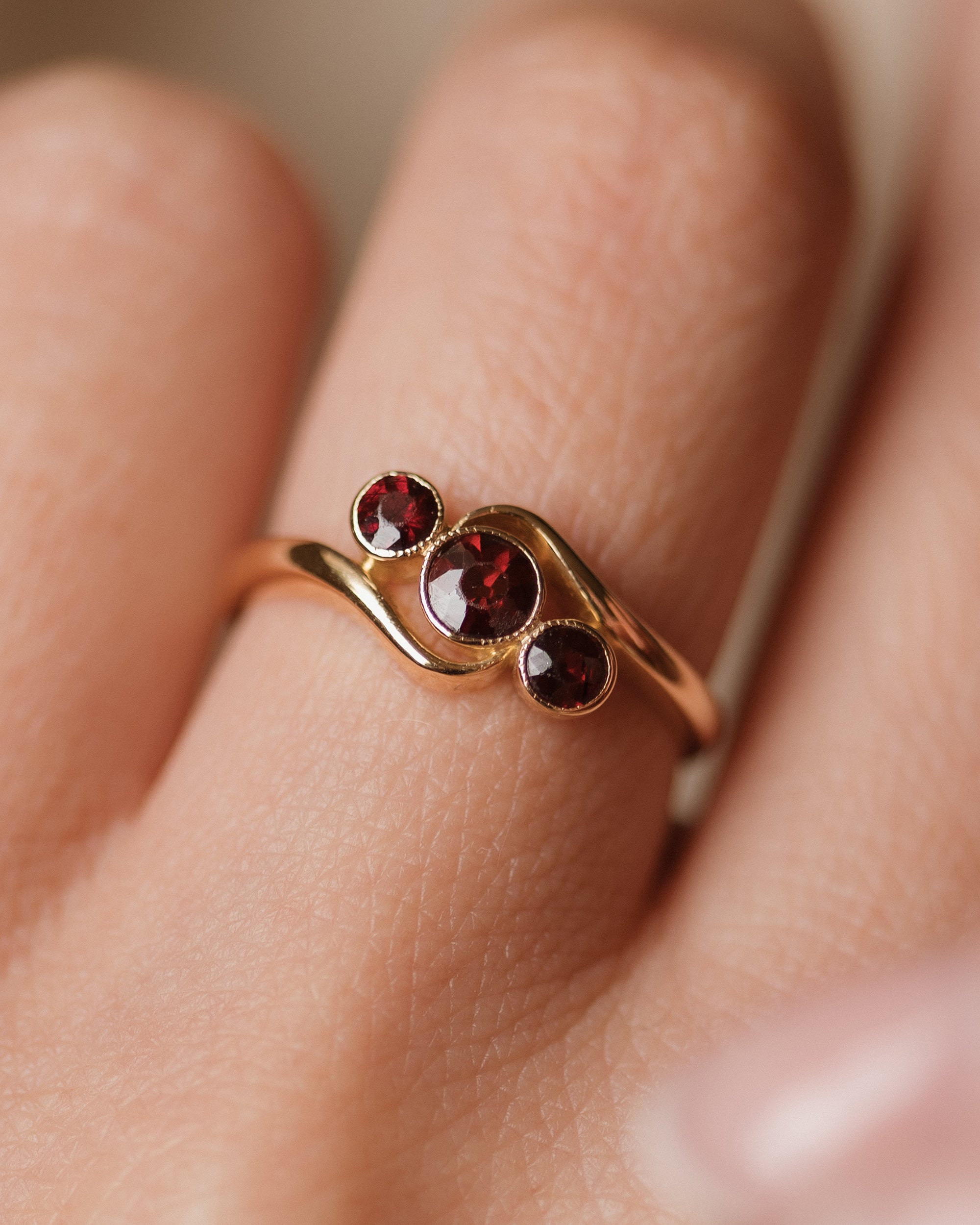 Bathsheba 1915 Antique 18ct Gold Garnet Trilogy Ring