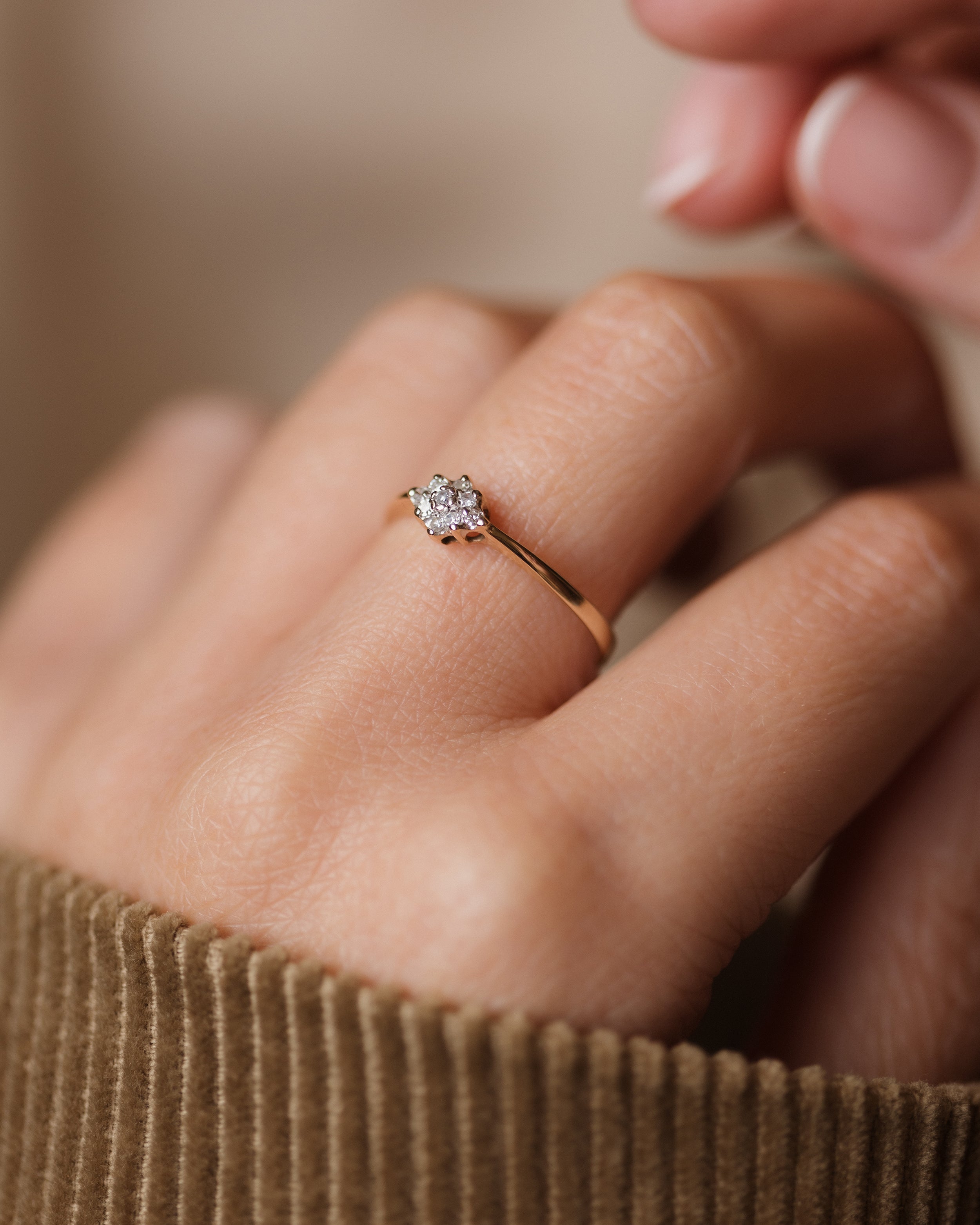 Felicity Vintage 9ct Gold Diamond Cluster Ring
