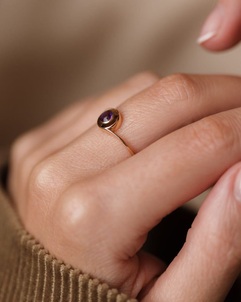 Florence 1916 Antique 18ct Gold Amethyst Single Stone Ring