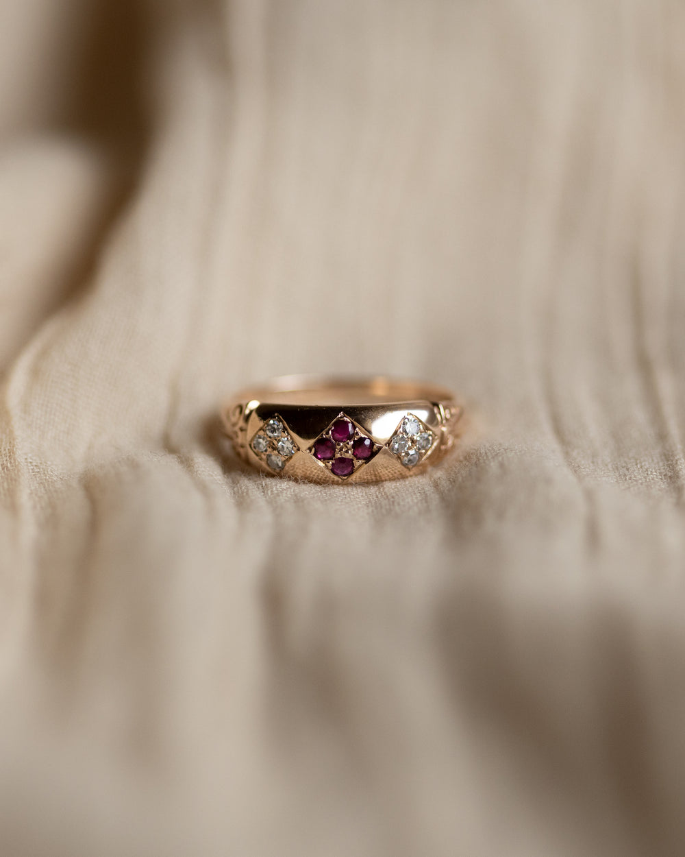 Effie 1990 Vintage 9ct Gold Ruby & Diamond Rubover Band Ring