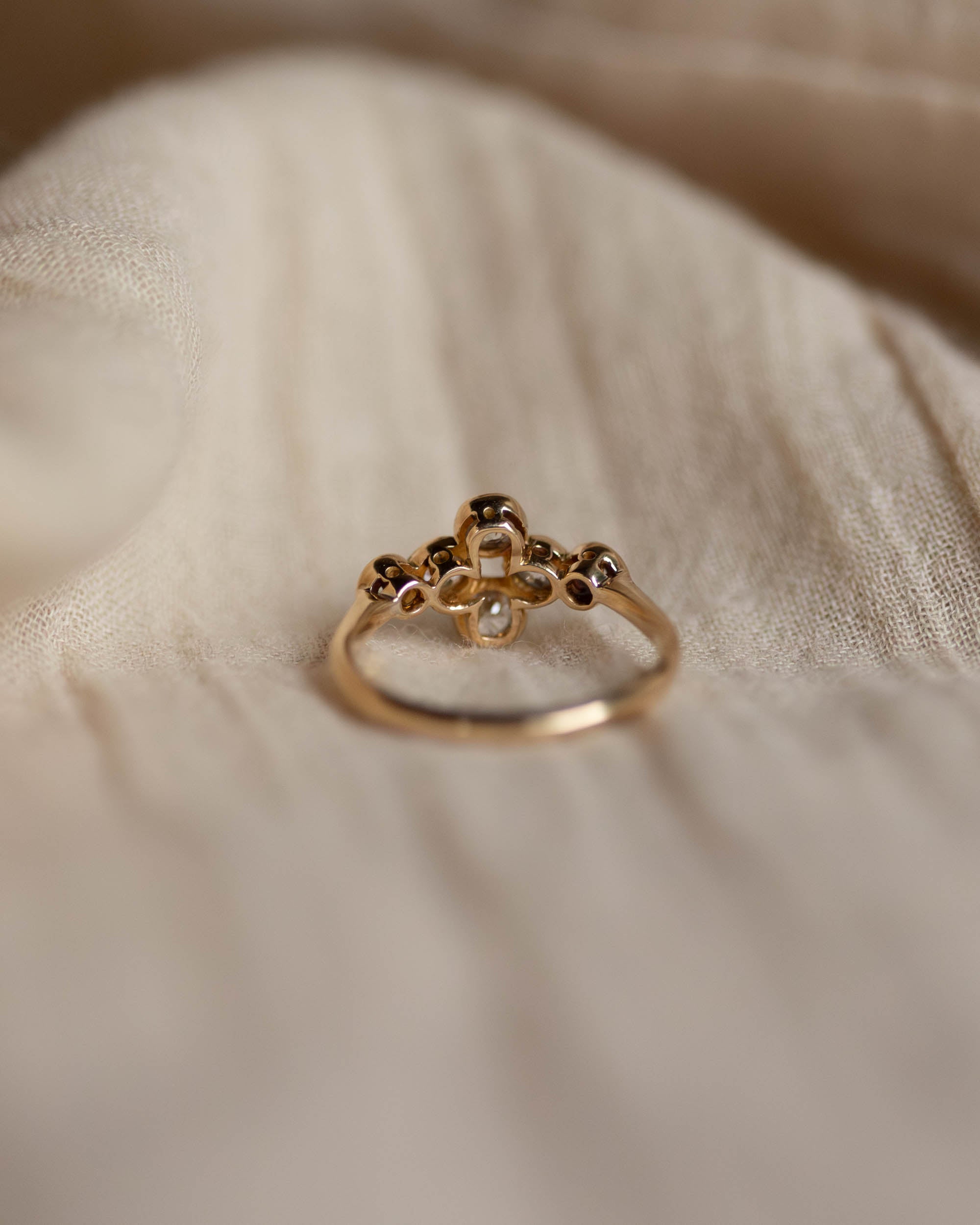 Elinor 1918 Antique Art Deco 18ct Gold Diamond Six Stone Ring