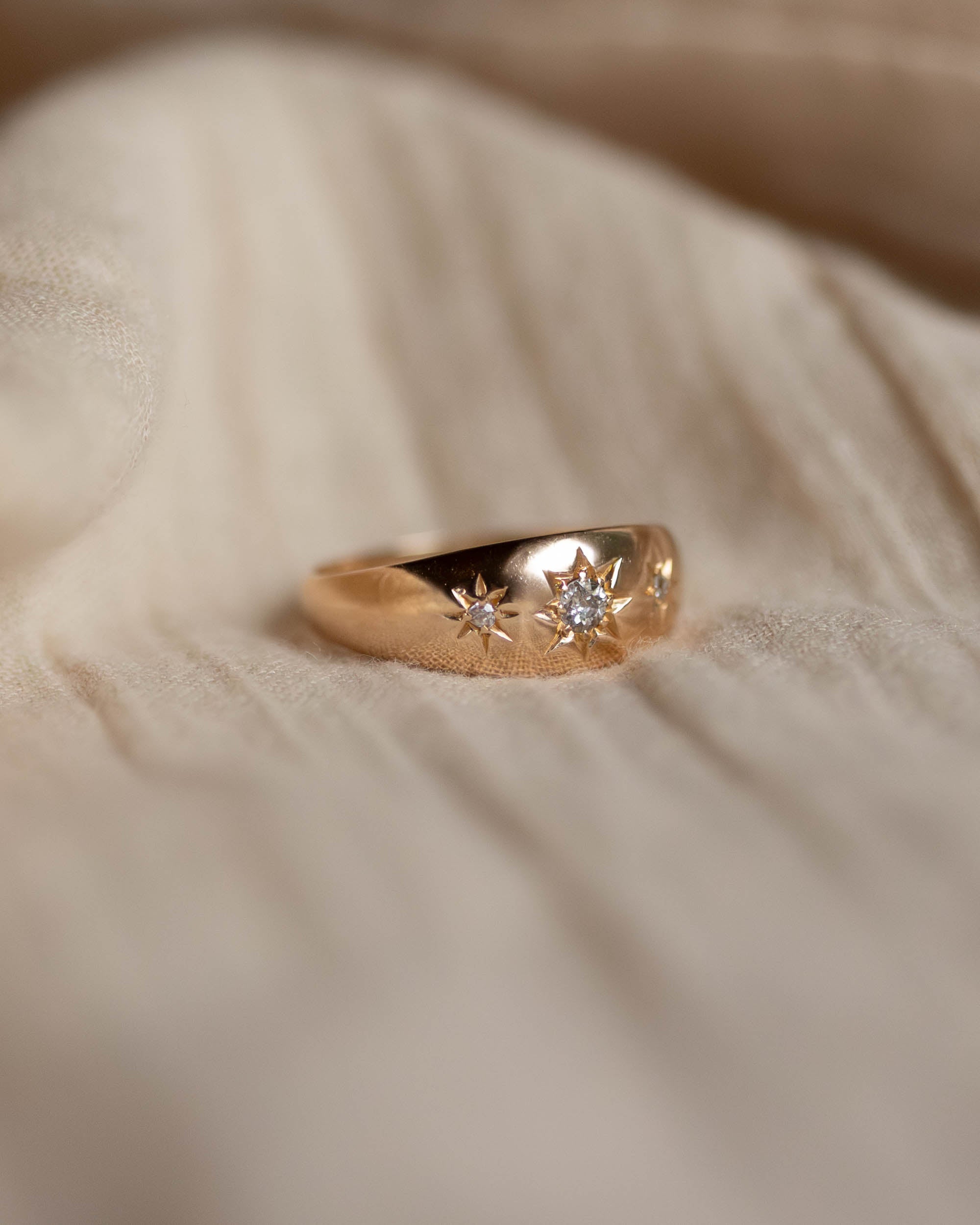 Jessamine 1907 Antique 18ct Gold Star Set Diamond Trilogy Ring