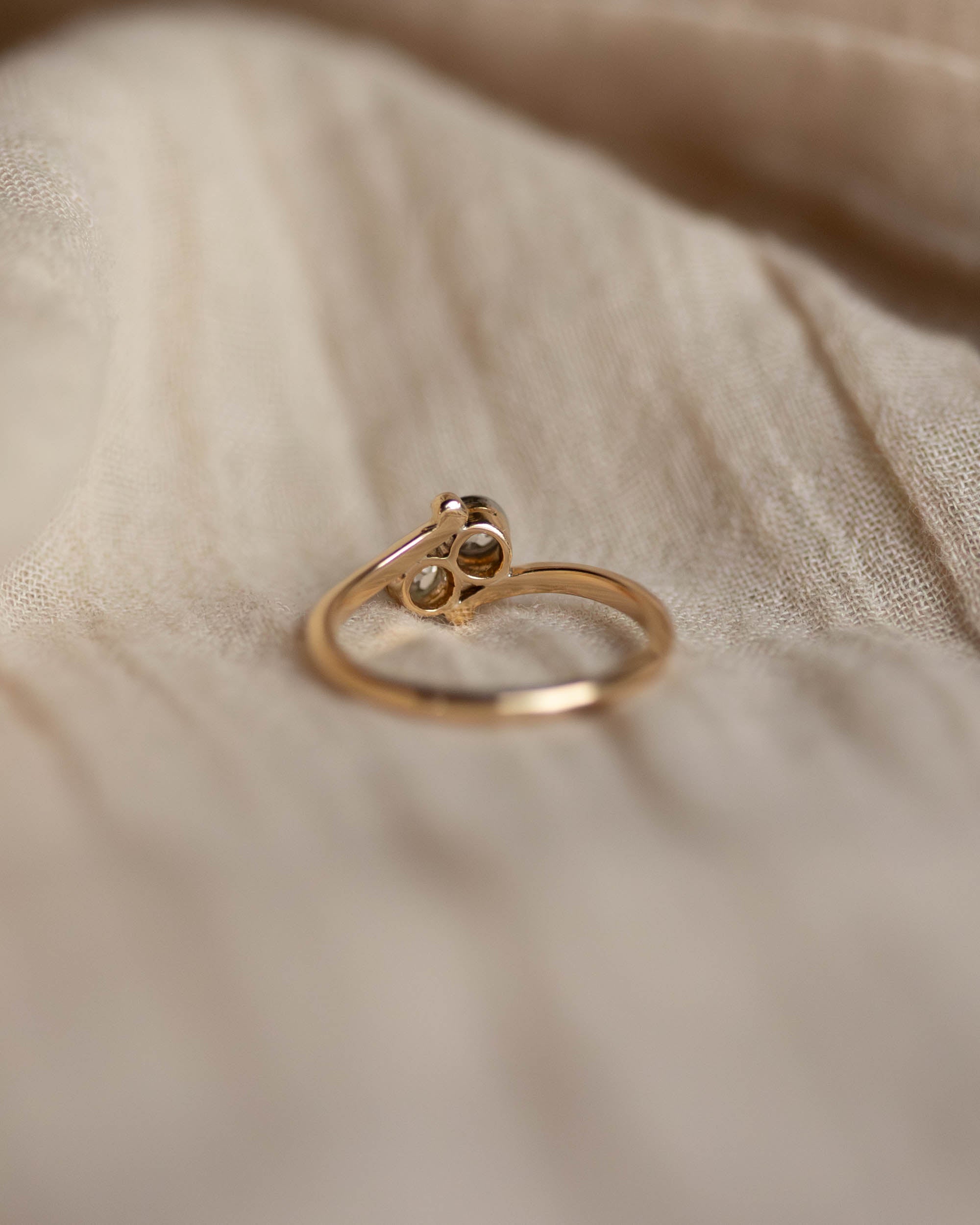 Grace Antique 18ct Gold Diamond Toi Et Moi Ring