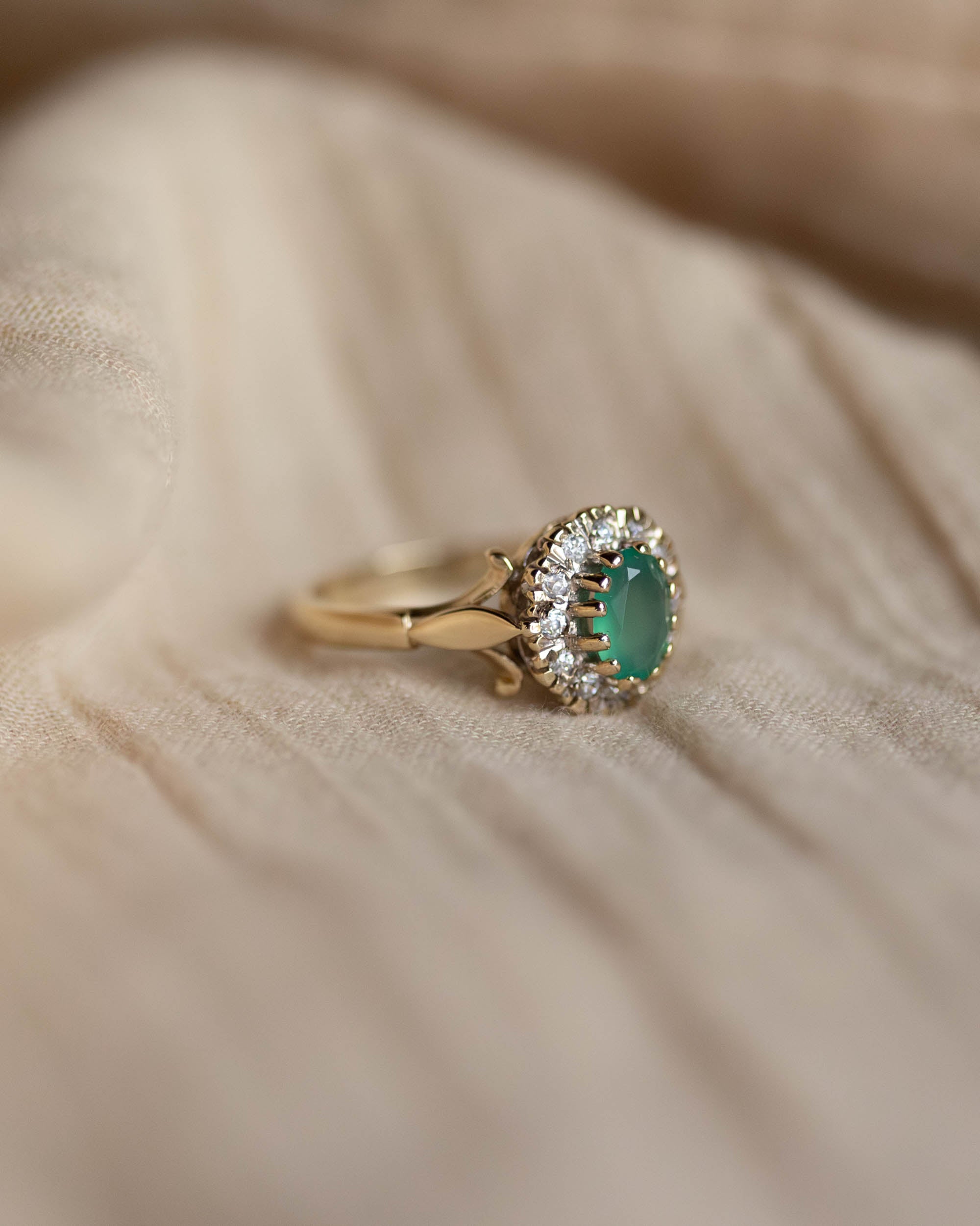 Phoebe Vintage 9ct Gold Emerald & CZ Cluster Ring