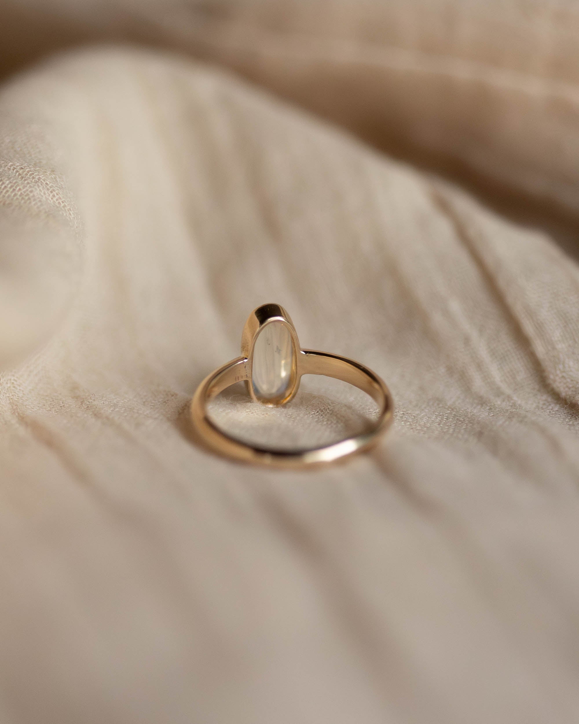 Clara Antique 9ct Gold Moonstone Single Stone Ring