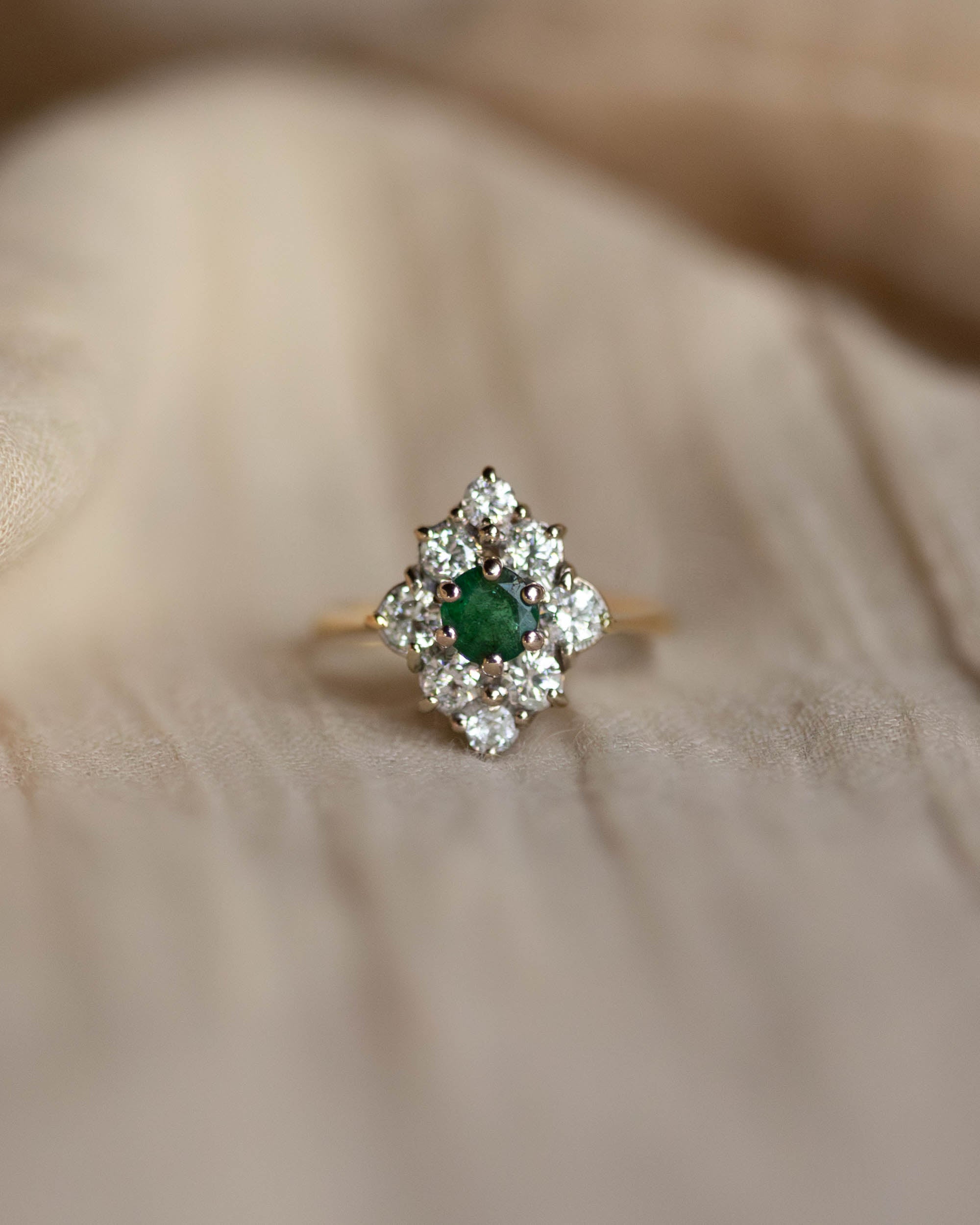 Veronica 1977 Vintage 18ct Gold Emerald & Diamond Lozenge Cluster Ring