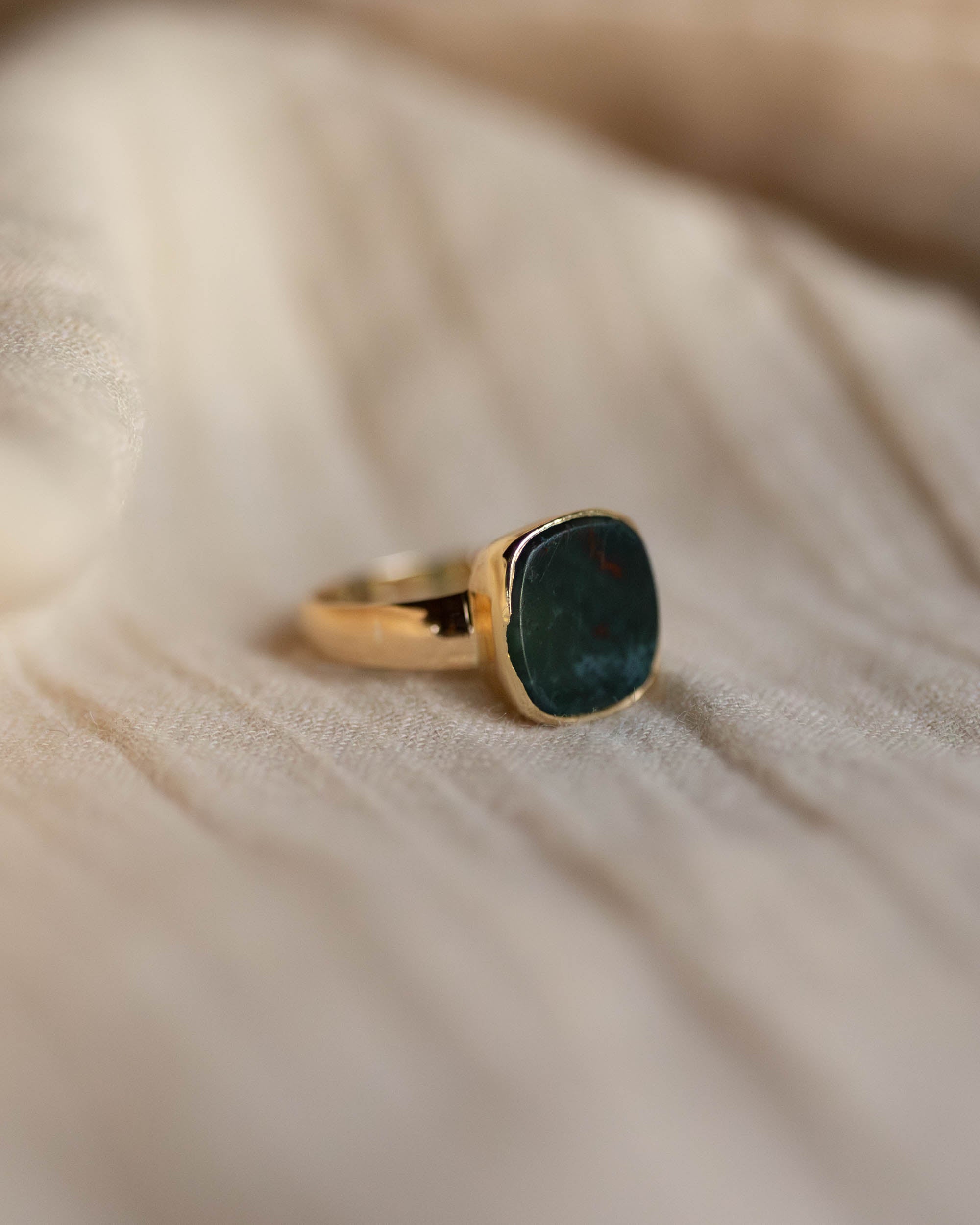 Beulah 1875 Antique Victorian 18ct Gold Bloodstone Signet Ring