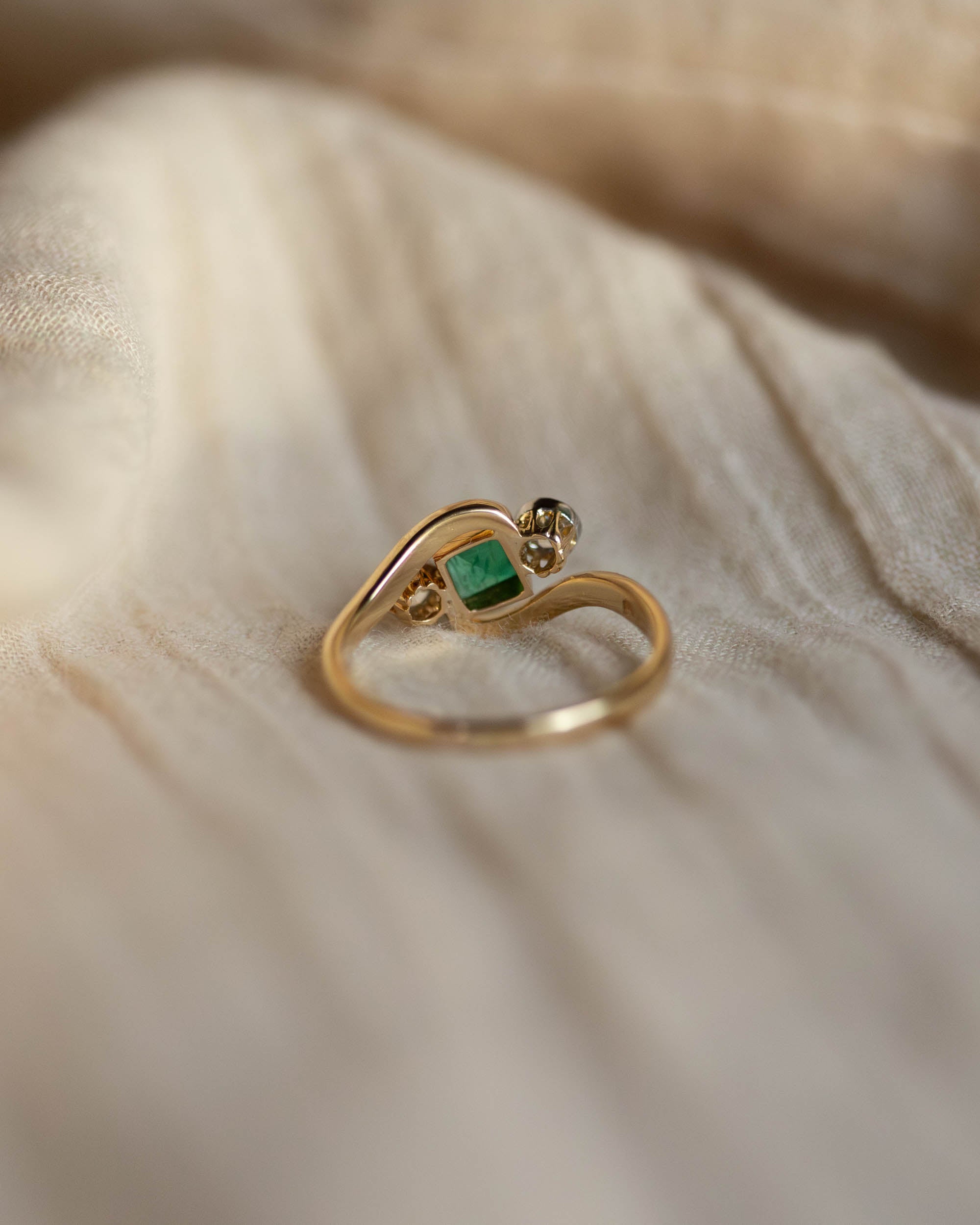 Florentine Antique Art Deco 18ct Gold Emerald & Diamond Trilogy Ring