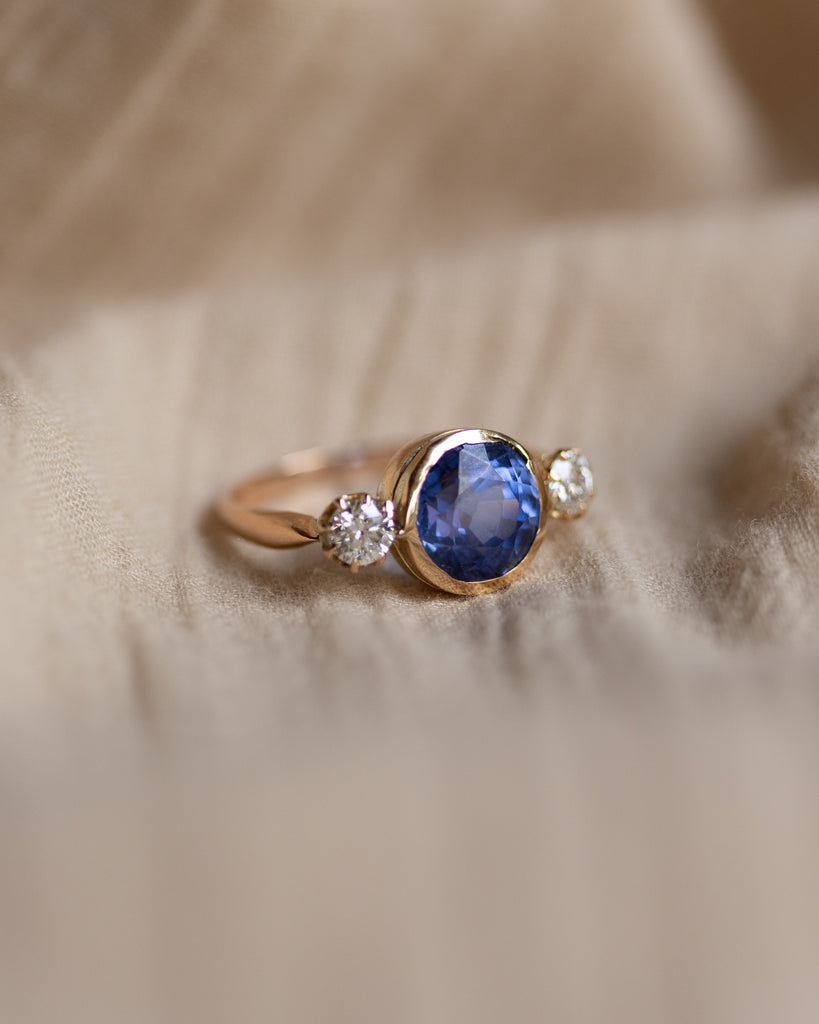 Thomassine Antique 18ct Gold Sapphire & Diamond Trilogy Ring
