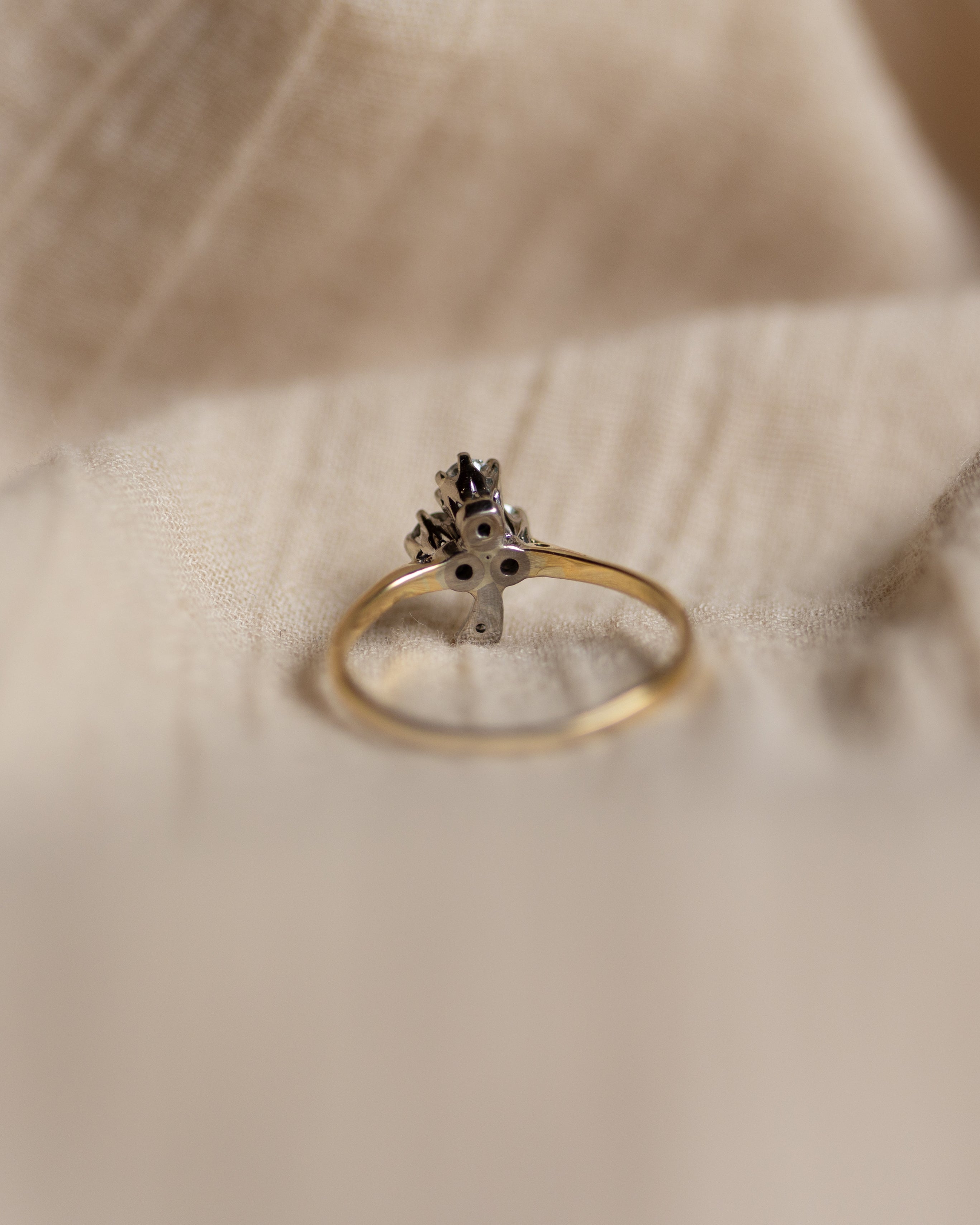 Nóirín Vintage 18ct Gold Diamond Clover Ring