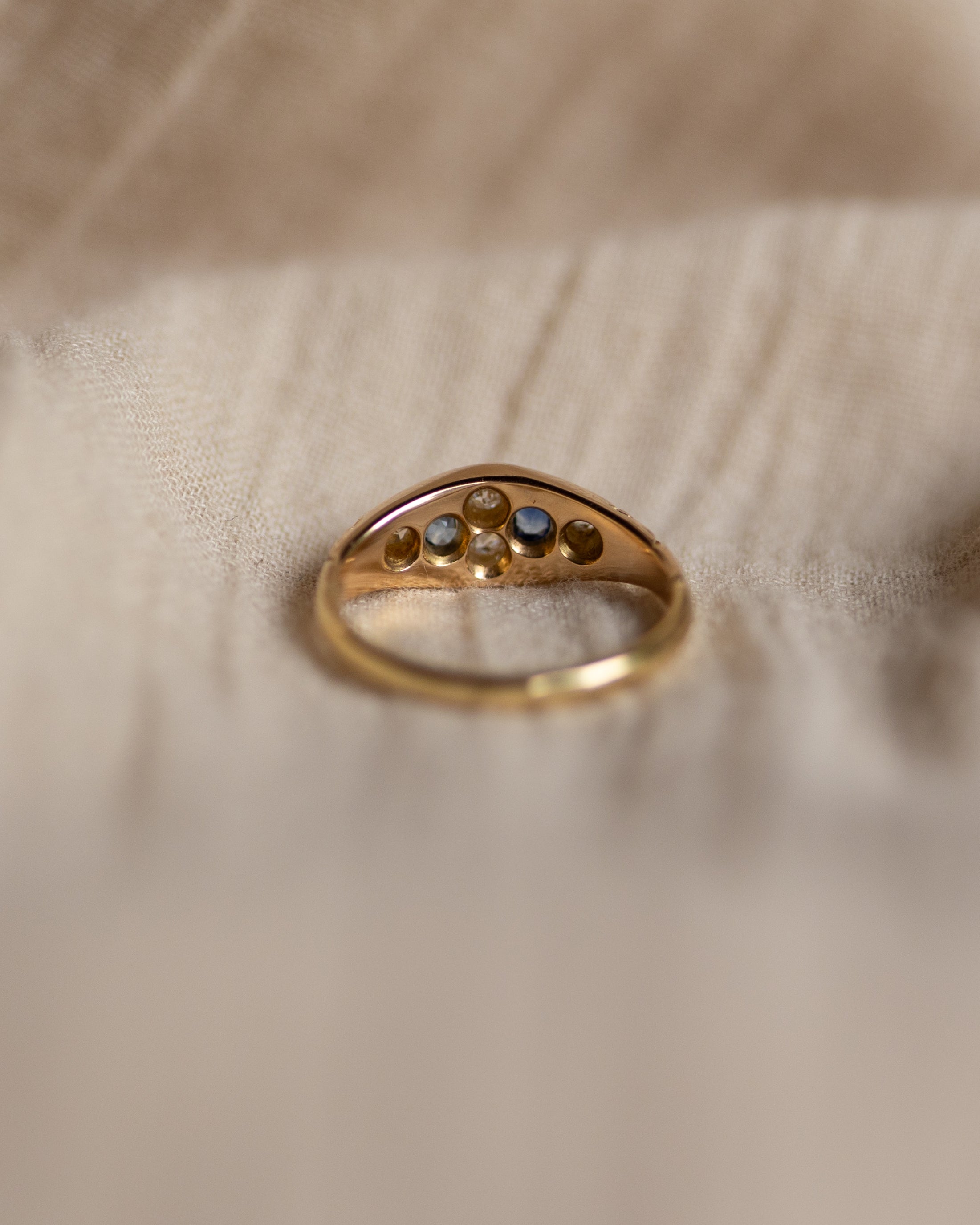 Jeannette Antique 18ct Gold Sapphire & Diamond Six Stone Ring