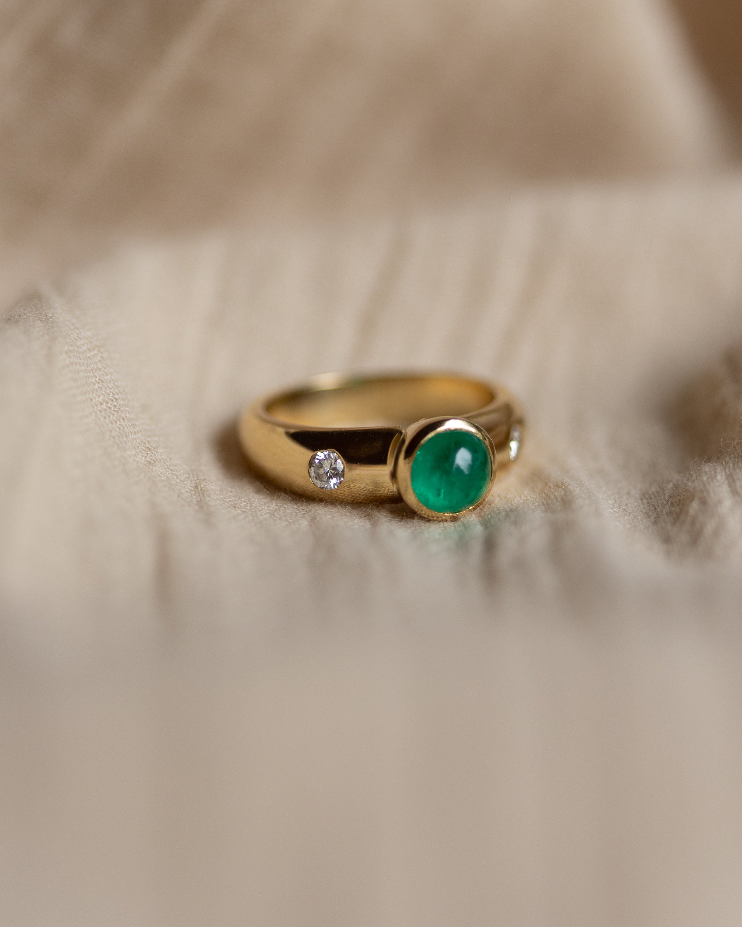 Marcelle Vintage 18ct Gold Emerald & Diamond Trilogy Ring