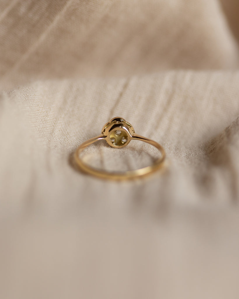 Valérie Vintage 18ct Gold Diamond Daisy Cluster Ring