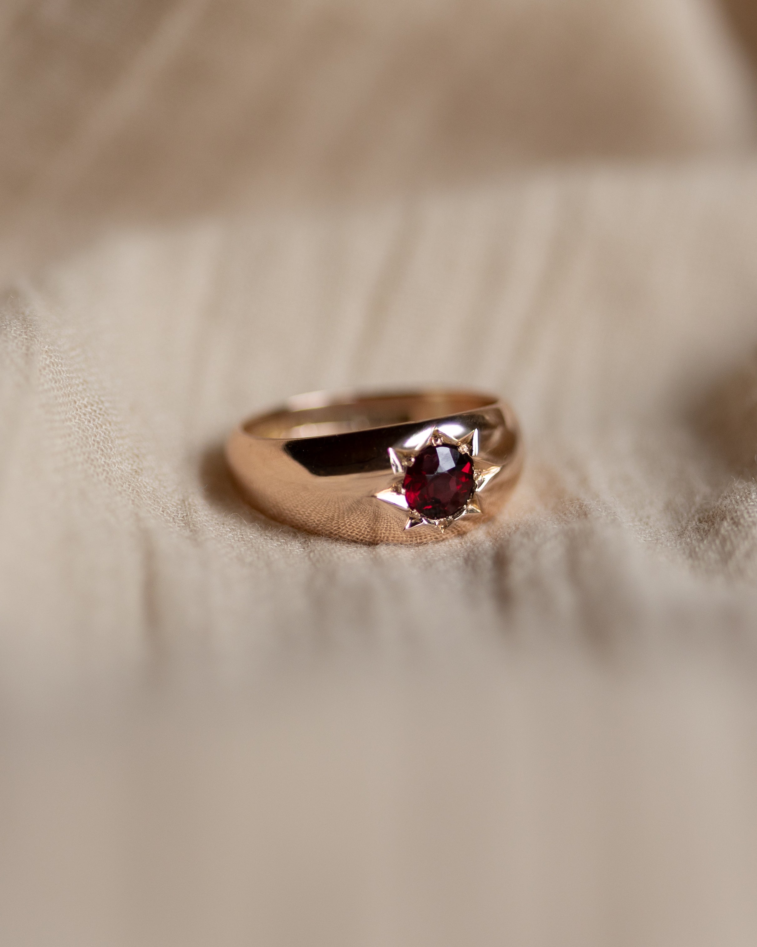 Theodore 1911 Antique 9ct Gold Star Set Garnet Ring