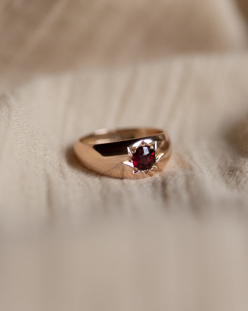 Theodore 1911 Antique 9ct Gold Star Set Garnet Ring