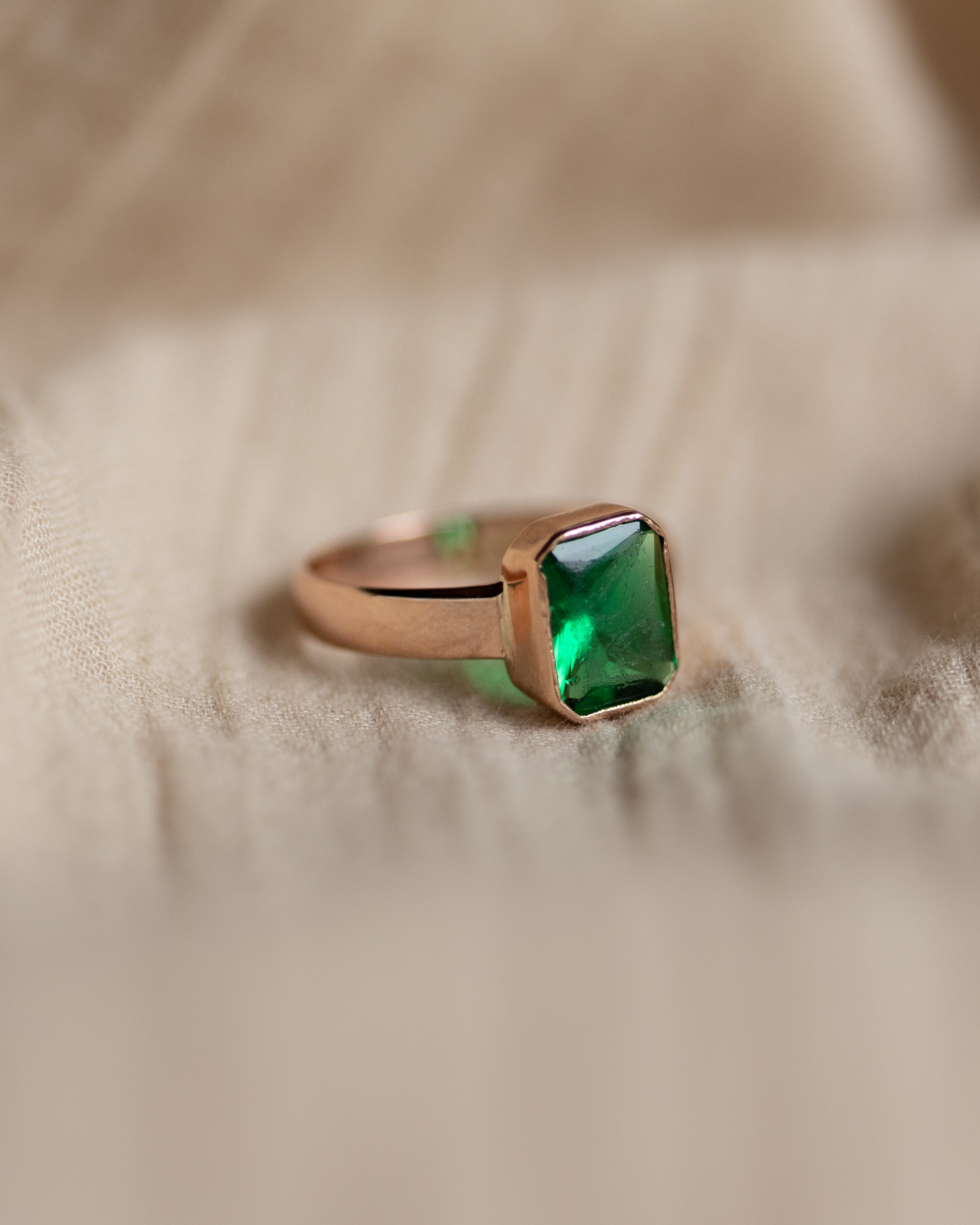 Seraphie 1905 Antique 9ct Gold Paste Single Stone Ring