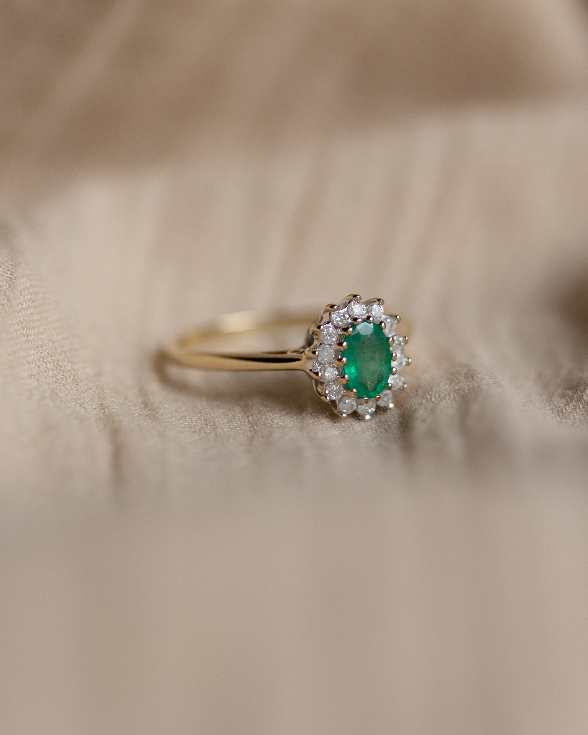 Marilis Vintage 9ct Gold Emerald & Diamond Cluster Ring