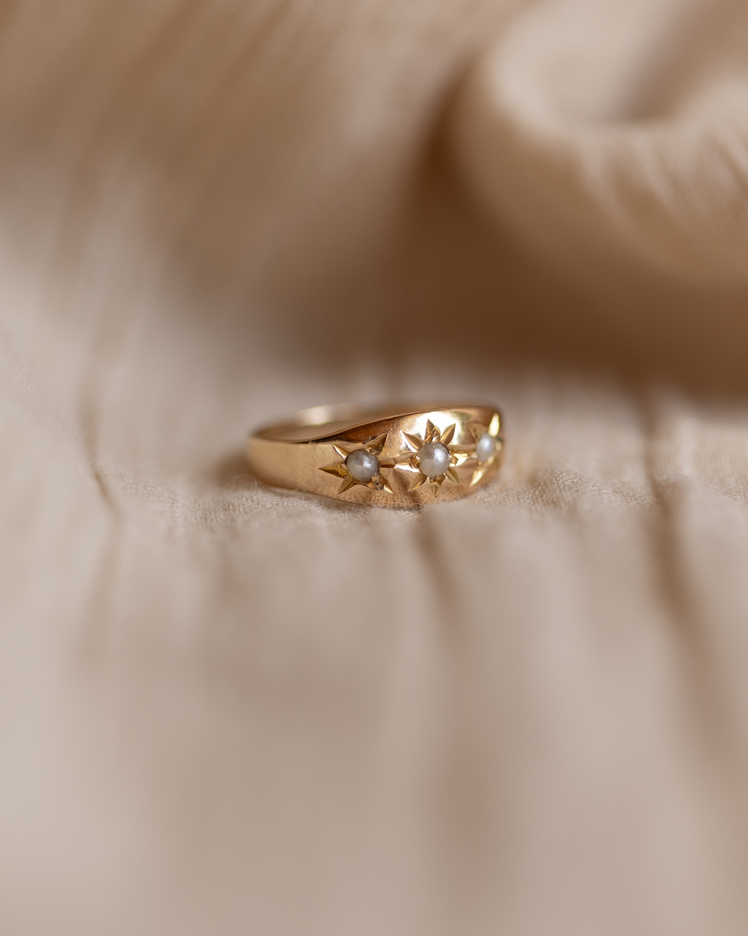 Narcissa Antique 18ct Gold Star Set Pearl Trilogy Ring