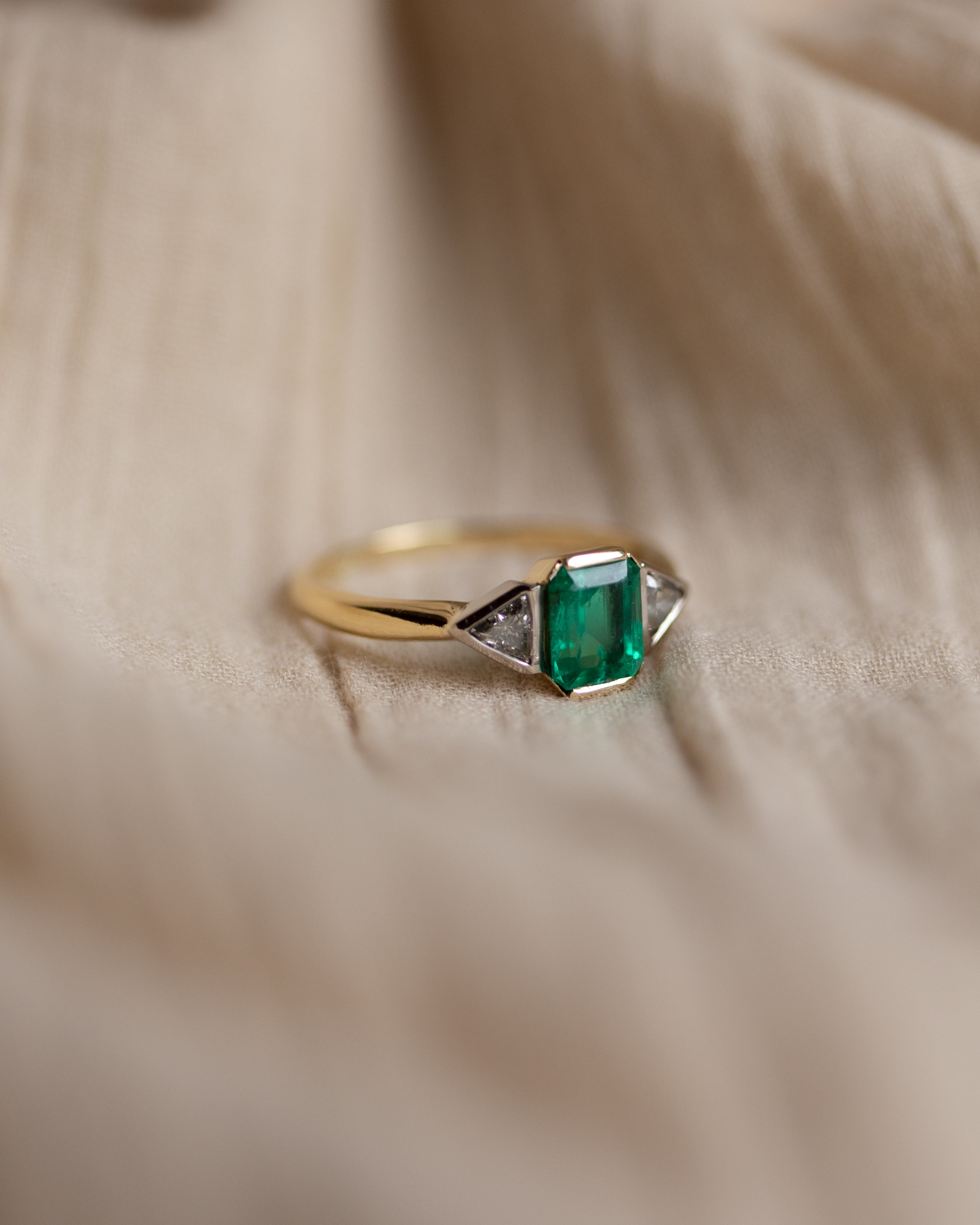 Rachelle Vintage 18ct Gold Emerald & Diamond Trilogy Ring