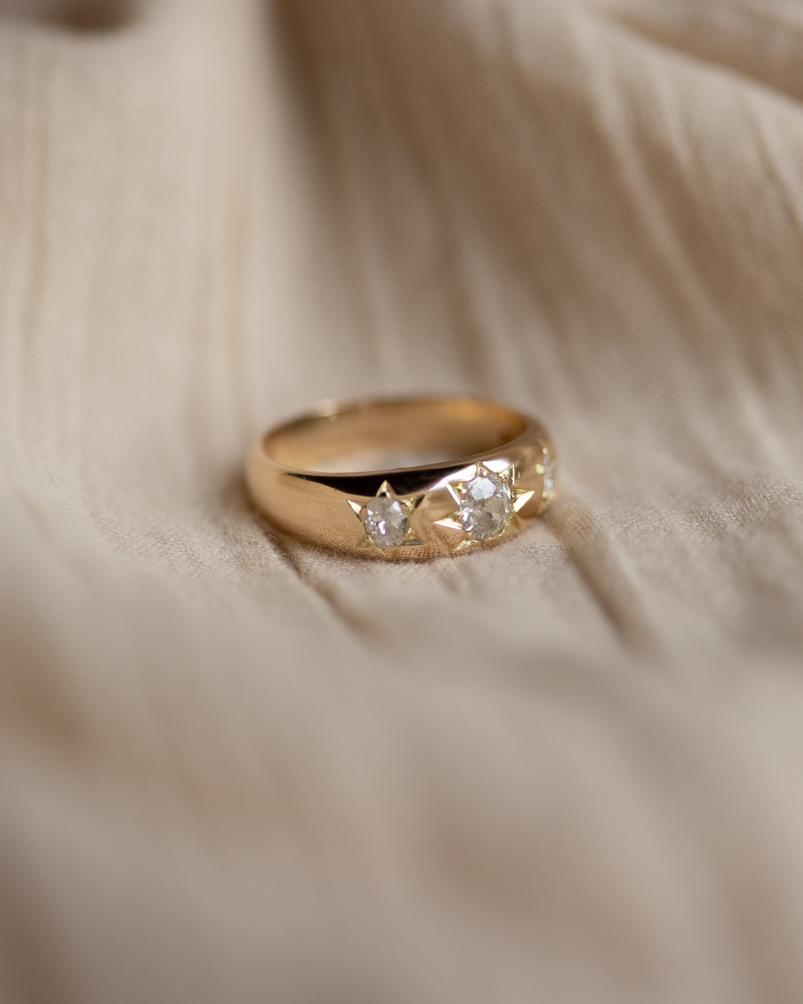 Margery Antique 18ct Gold Star Set Diamond Trilogy Ring