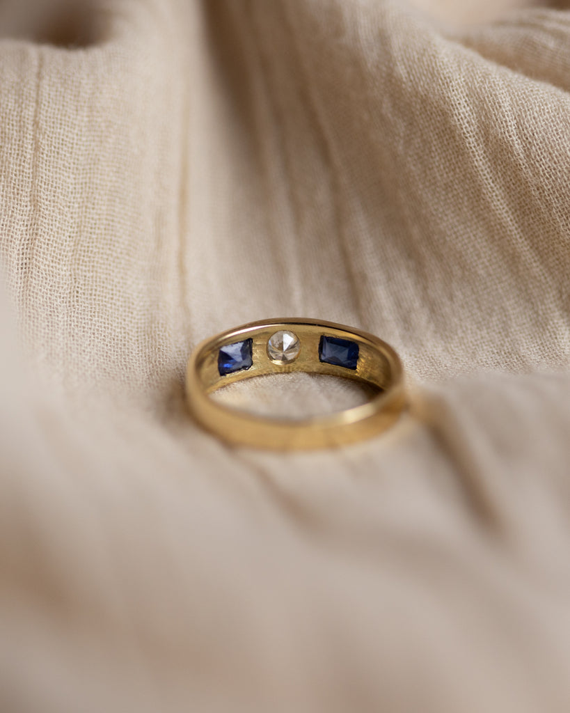 Vivian 1991 Vintage 18ct Gold Sapphire & Diamond Trilogy Ring
