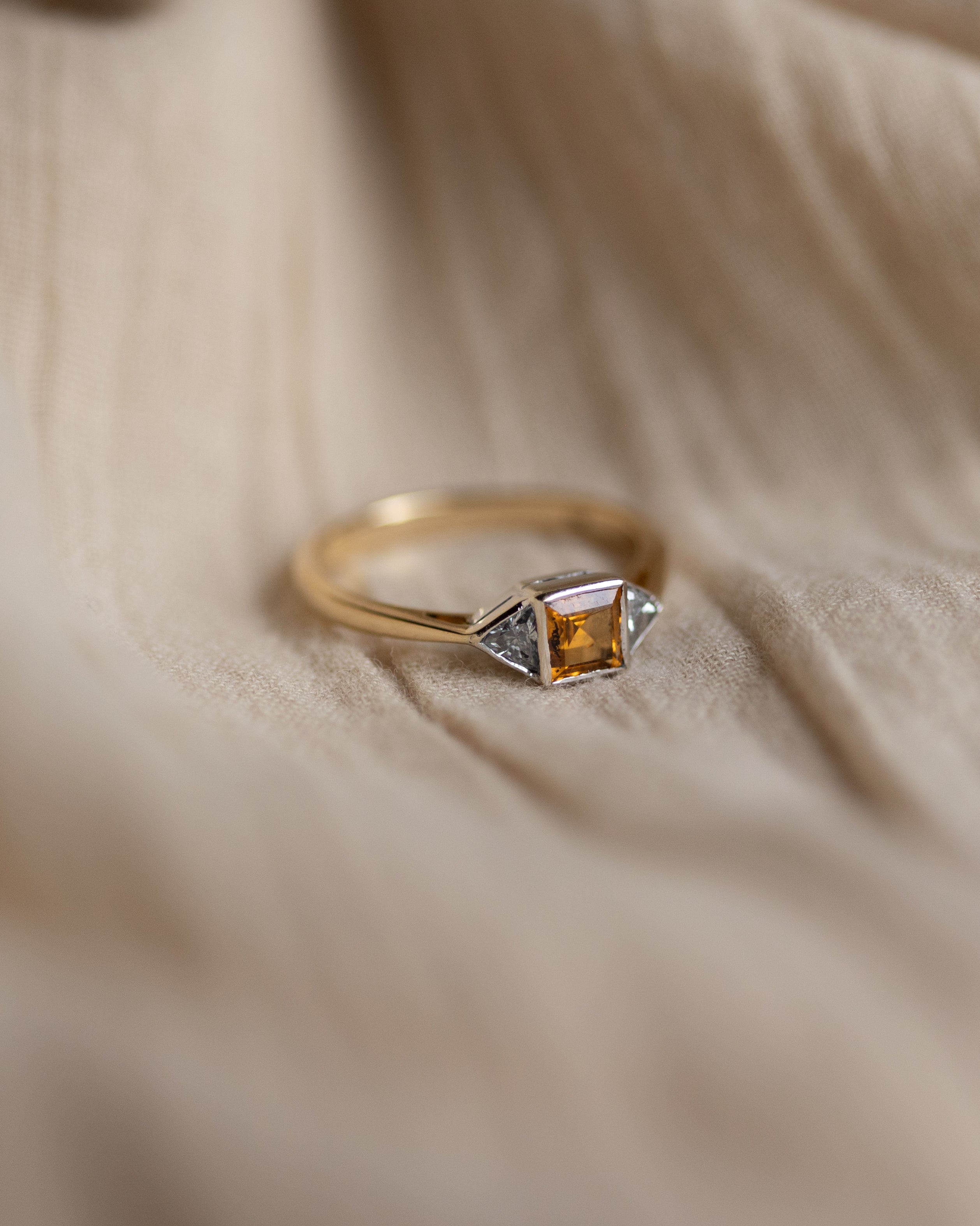 Ottilie Vintage 18ct Gold Orange Sapphire & Diamond Trilogy Ring