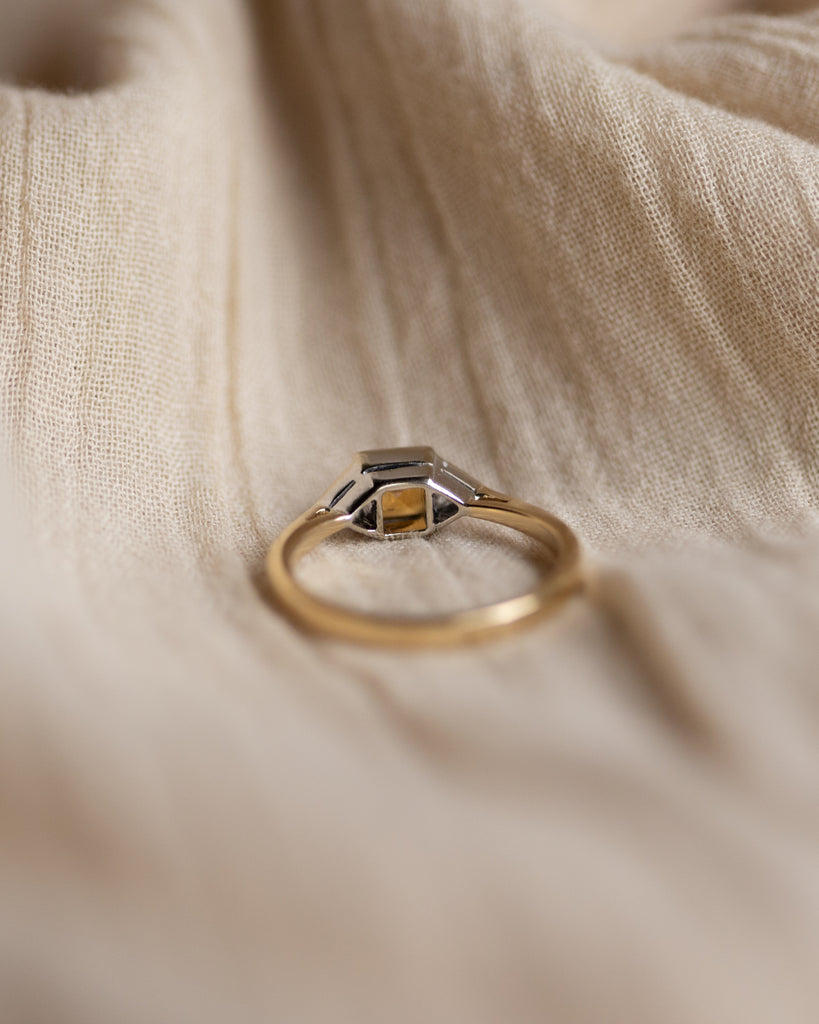 Ottilie Vintage 18ct Gold Orange Sapphire & Diamond Trilogy Ring