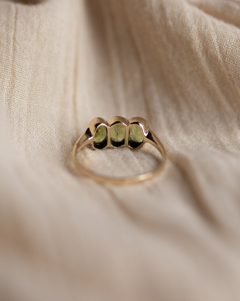 Muriel 1987 Vintage 9ct Gold Peridot Trilogy Ring