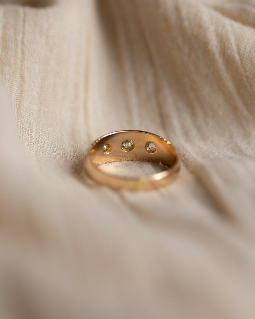 Alyson 1889 Antique 18ct Gold Diamond Trilogy Ring