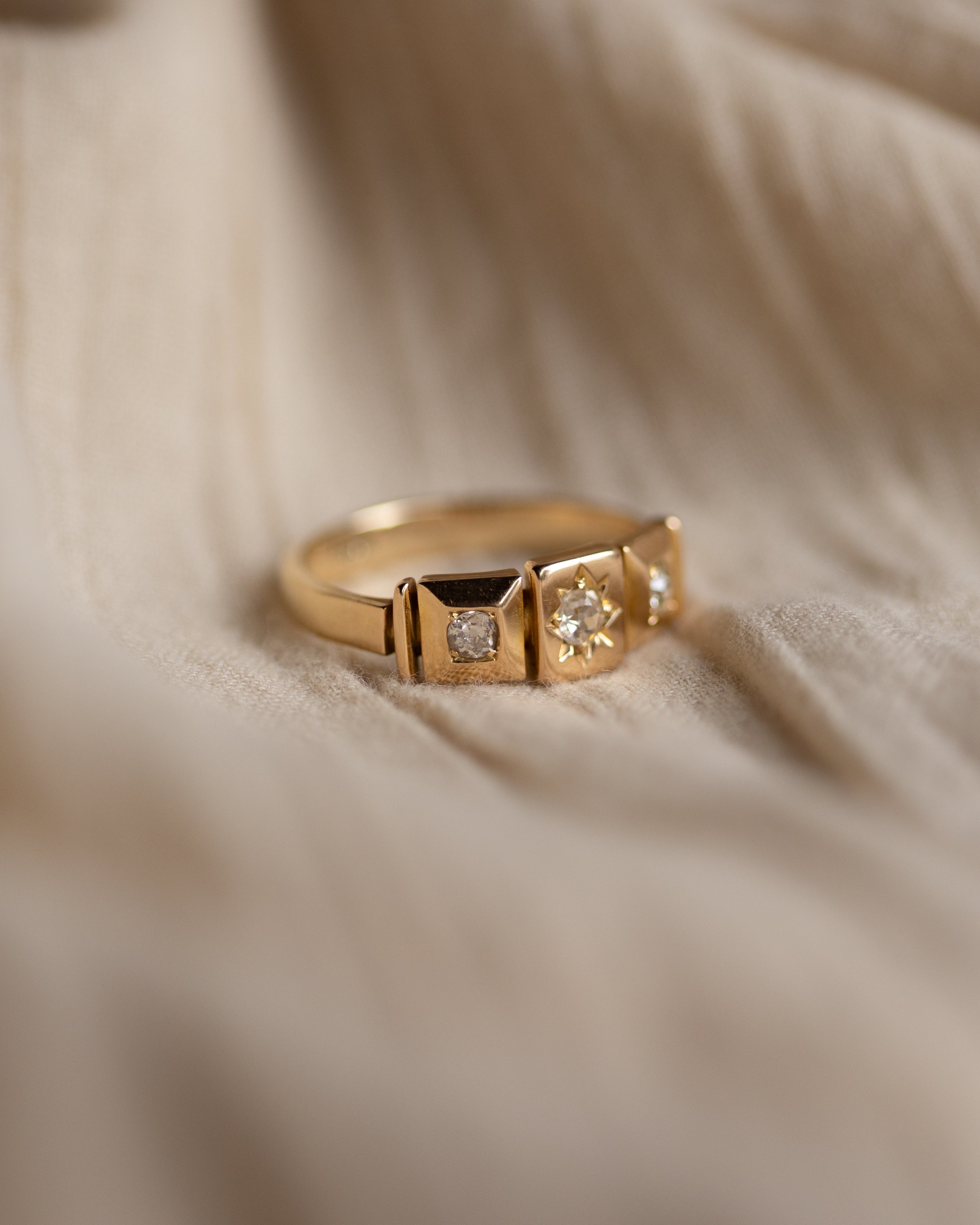 Audrey Antique 18ct Gold Star Set Diamond Trilogy Ring