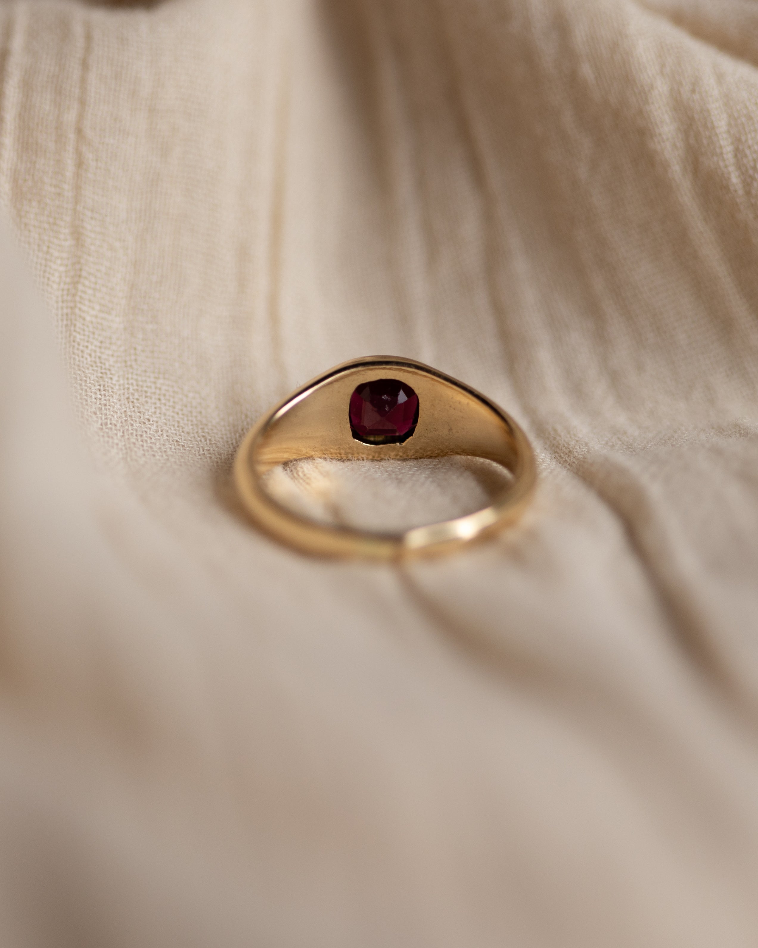 Isolde Antique 18ct Gold Garnet Single Stone Rubover Ring