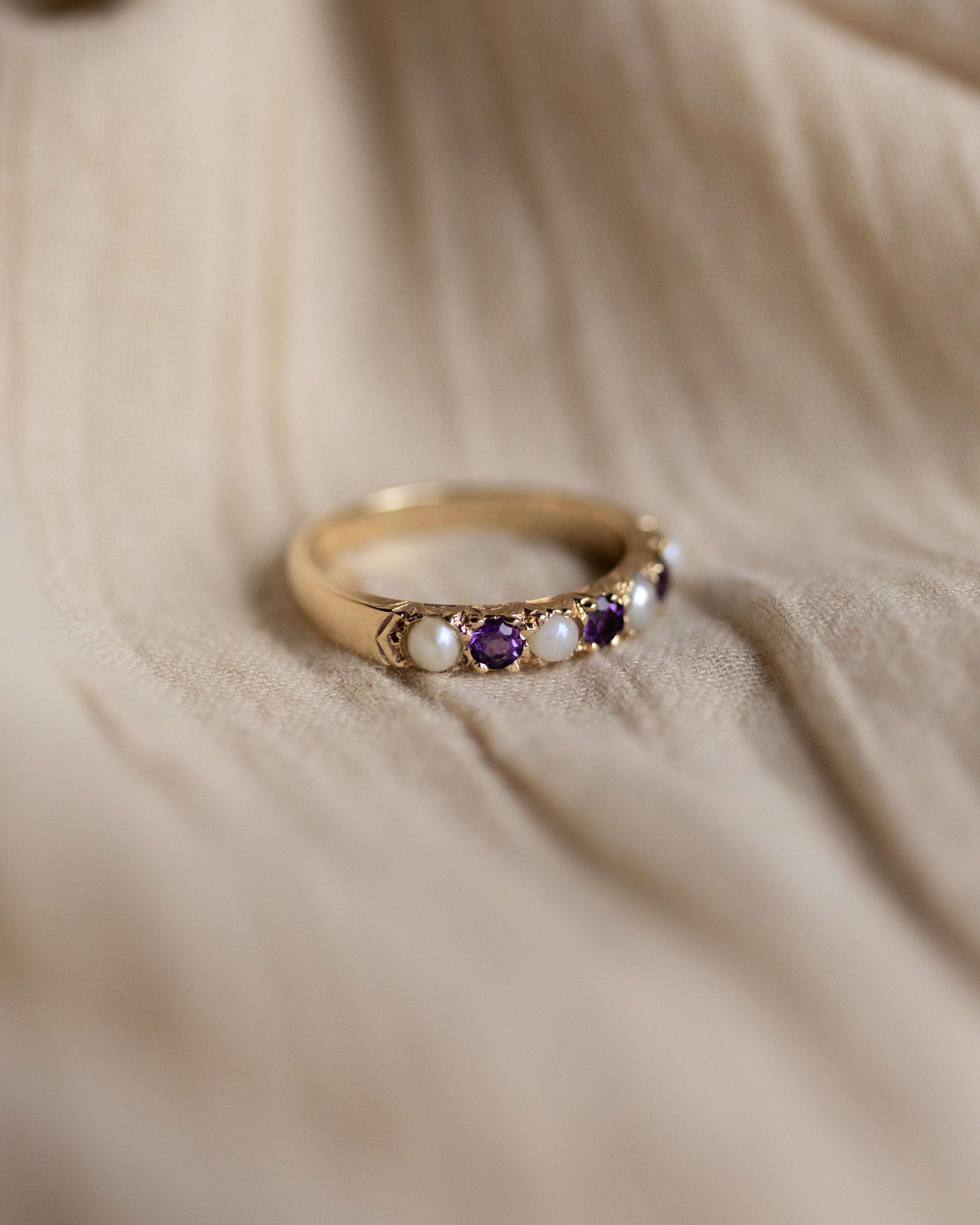 Leontine 1978 Vintage 9ct Gold Amethyst & Pearl Half Eternity Ring